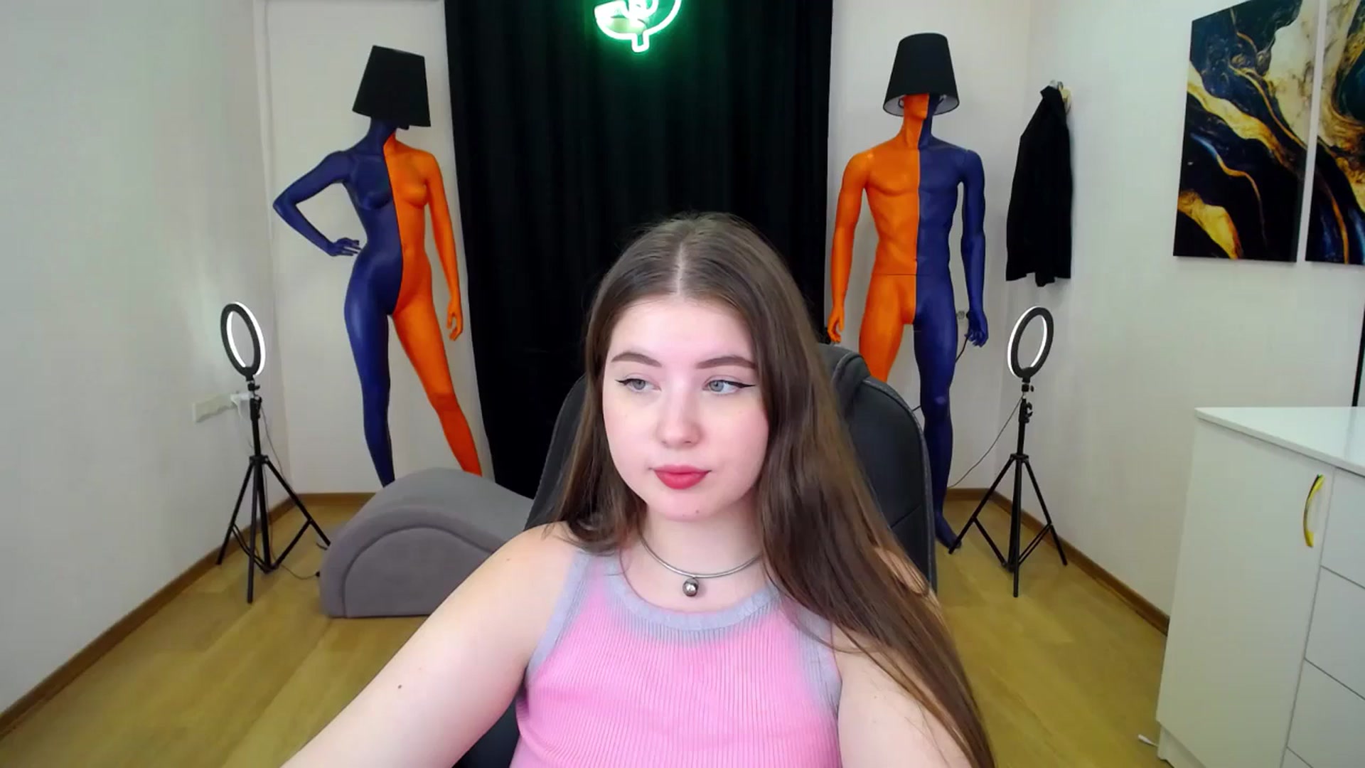 Gallery image thumbnail from AdmireMyEyes's myfreecams stream on, 06/26/2024, 07:48 image 1 of 20