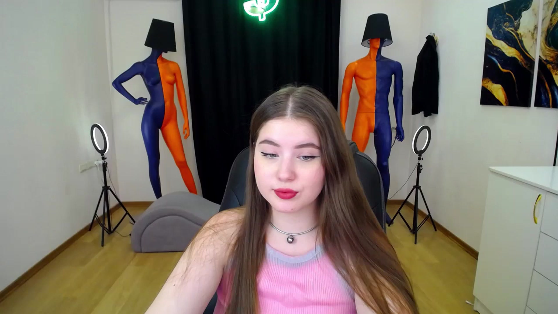 Gallery image thumbnail from AdmireMyEyes's myfreecams stream on, 06/26/2024, 07:48 image 5 of 20