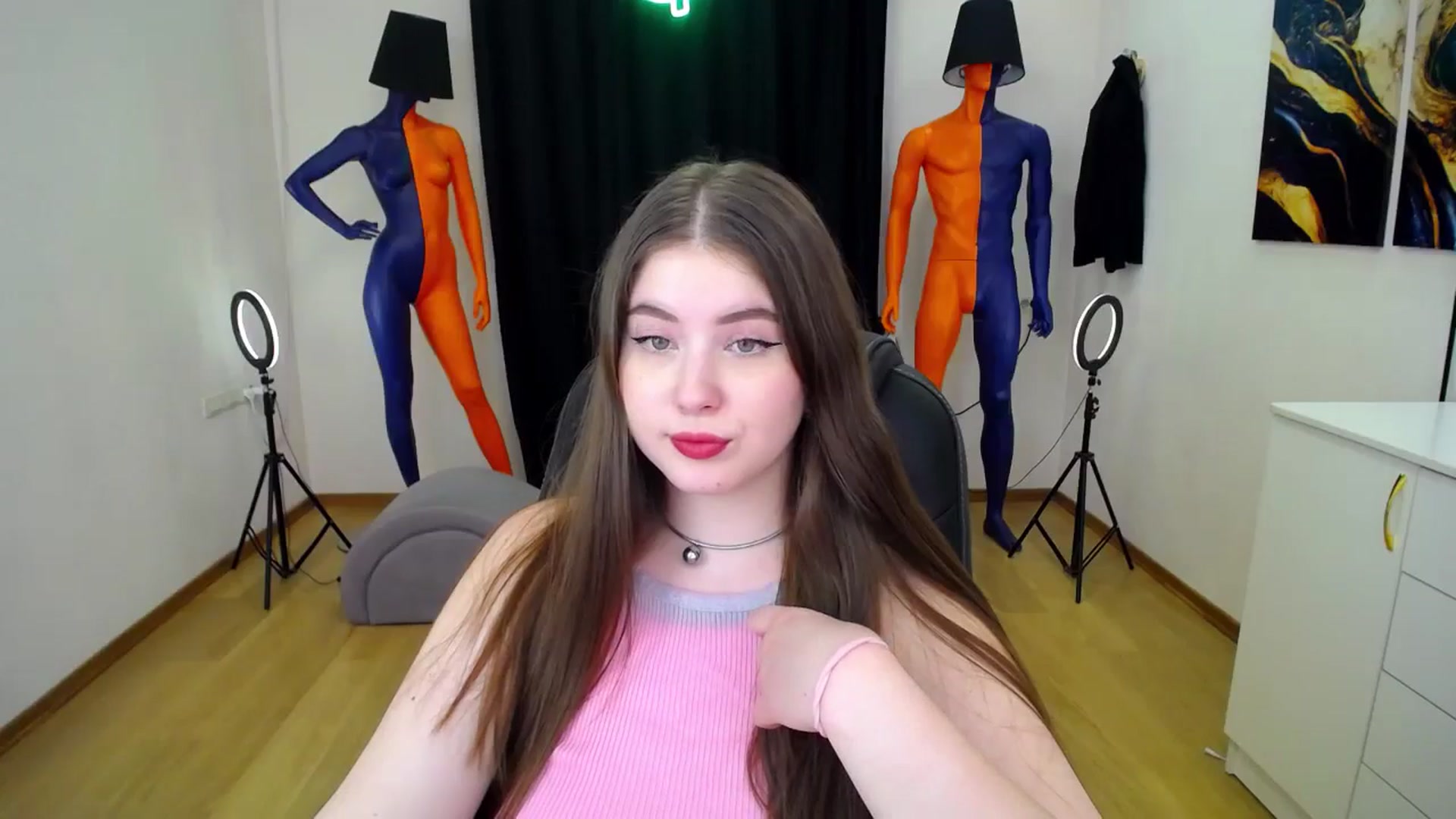 Gallery image thumbnail from AdmireMyEyes's myfreecams stream on, 06/26/2024, 07:48 image 11 of 20