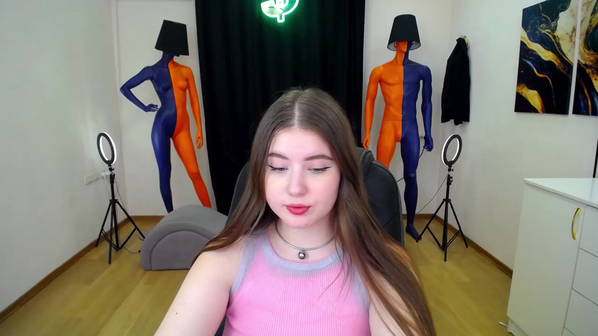Gallery image thumbnail from AdmireMyEyes's myfreecams stream on, 06/26/2024, 07:48 image 2 of 20