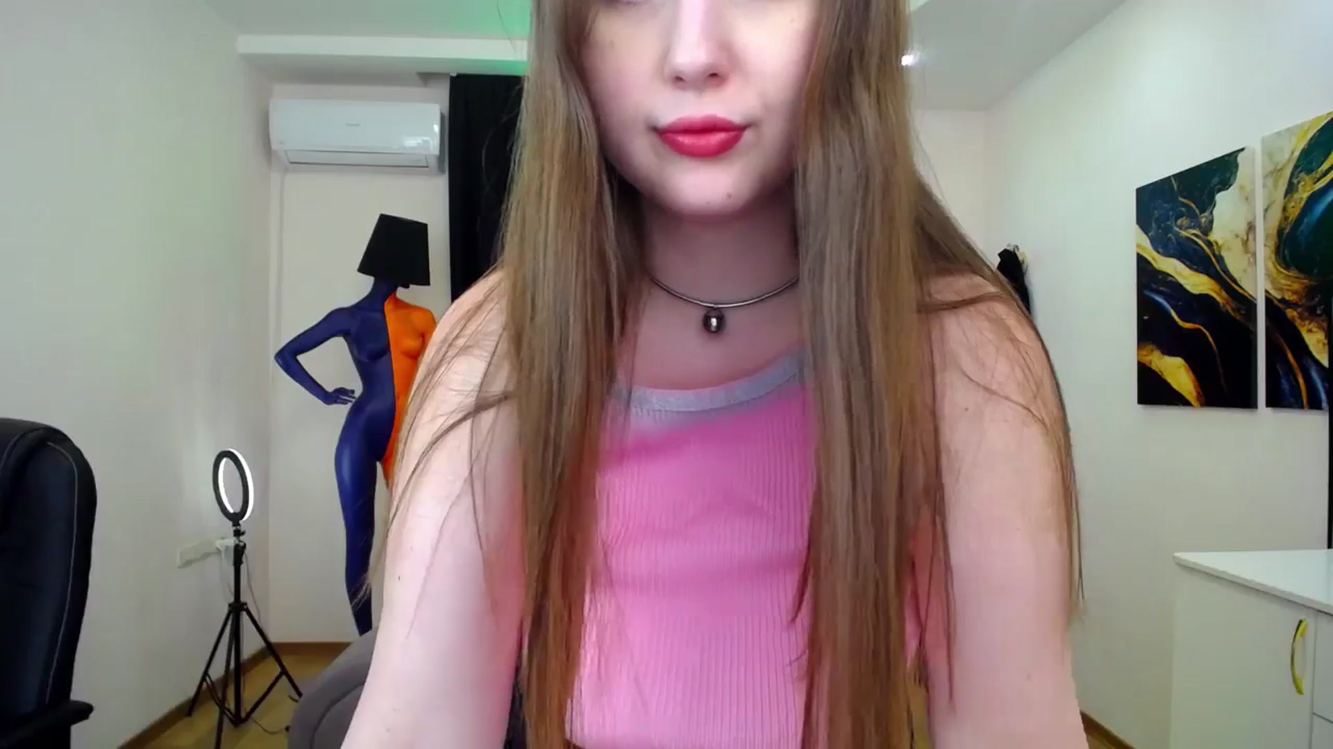 Gallery image thumbnail from AdmireMyEyes's myfreecams stream on, 06/26/2024, 07:48 image 10 of 20