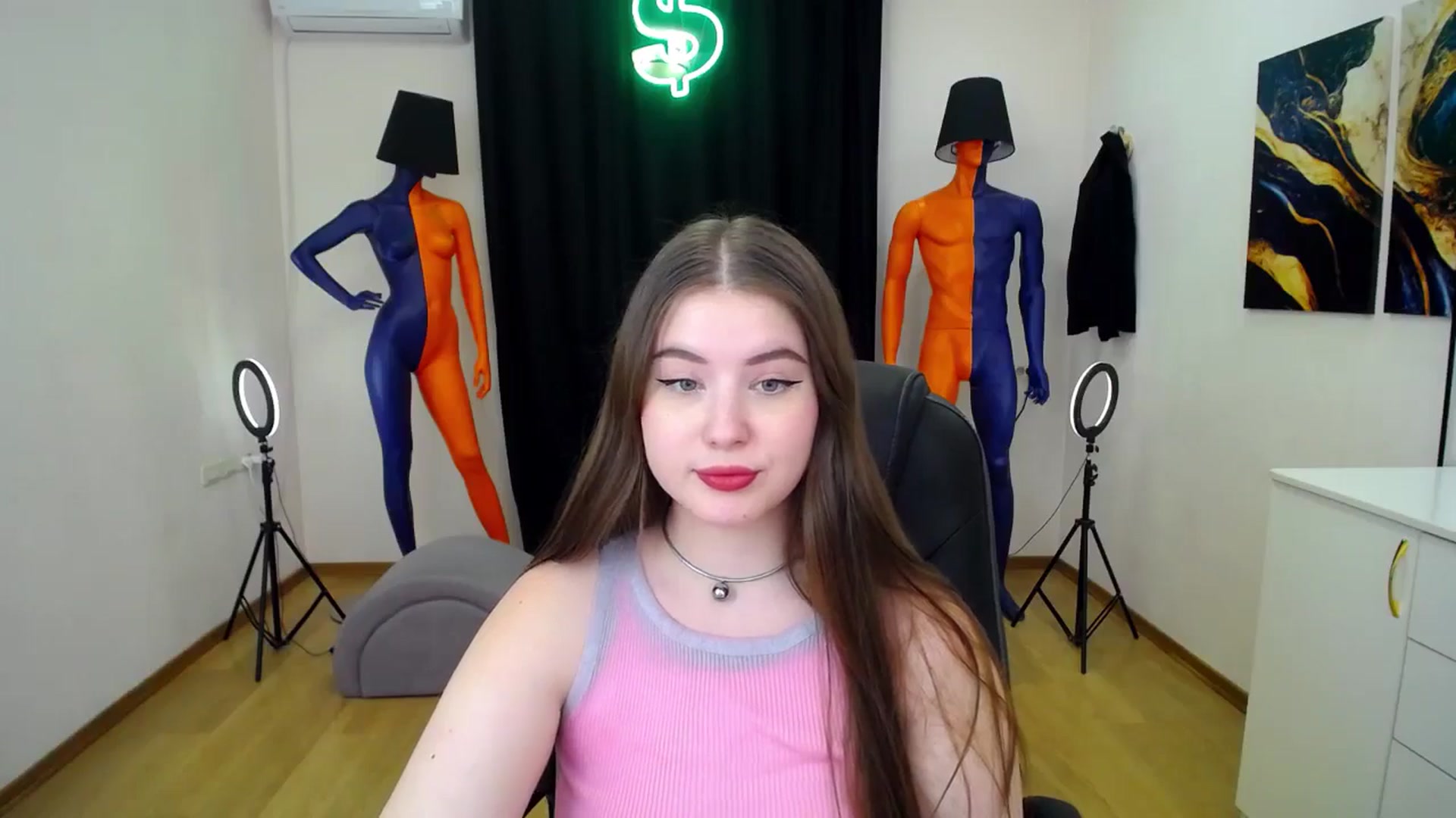 Gallery image thumbnail from AdmireMyEyes's myfreecams stream on, 06/26/2024, 07:48 image 15 of 20