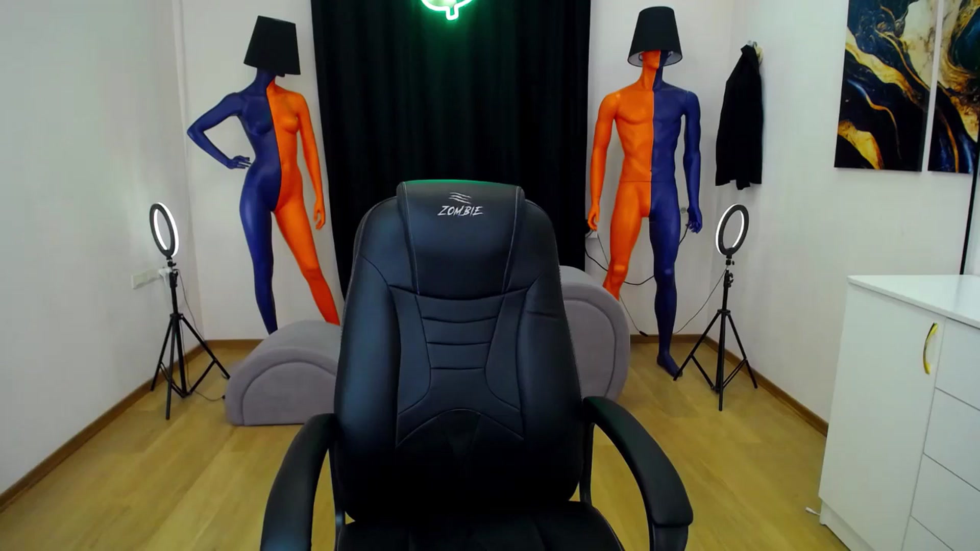 Gallery image thumbnail from AdmireMyEyes's myfreecams stream on, 06/26/2024, 09:28 image 20 of 20