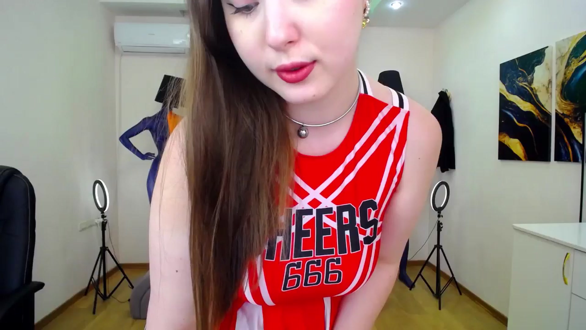 Gallery image thumbnail from AdmireMyEyes's myfreecams stream on, 06/26/2024, 09:28 image 15 of 20