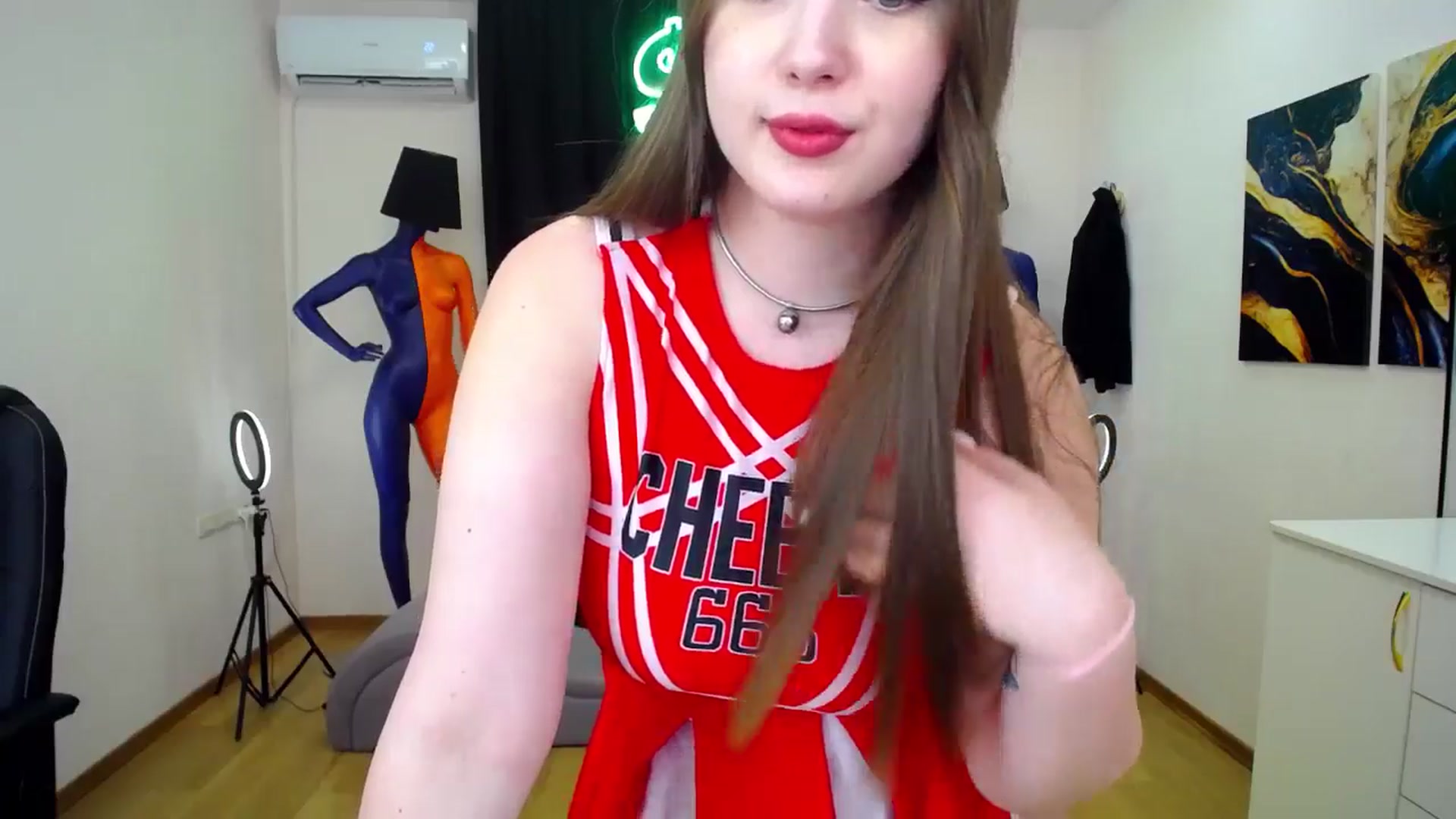 Gallery image thumbnail from AdmireMyEyes's myfreecams stream on, 06/26/2024, 09:28 image 7 of 20