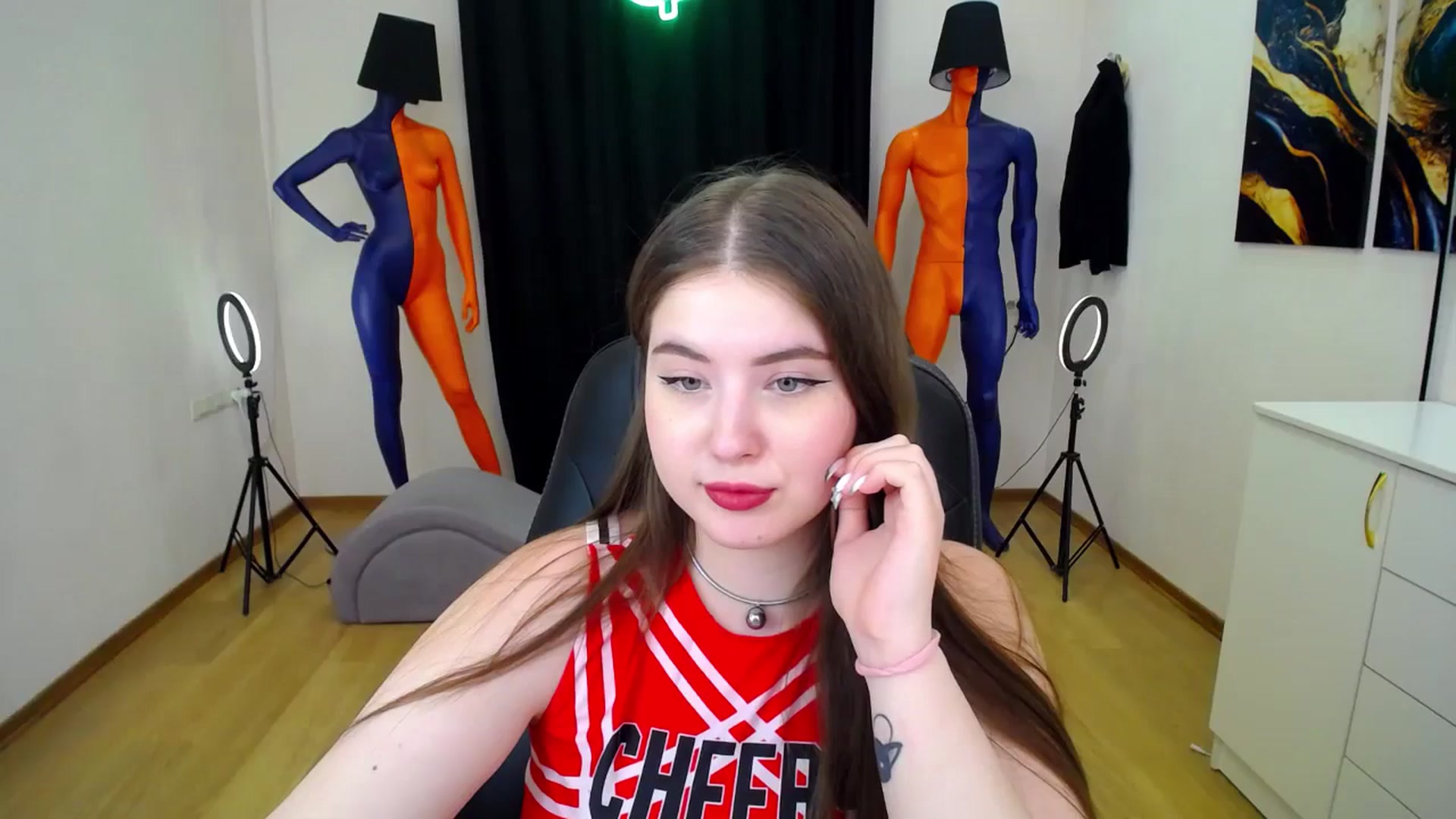 Gallery image thumbnail from AdmireMyEyes's myfreecams stream on, 06/26/2024, 10:27 image 13 of 20