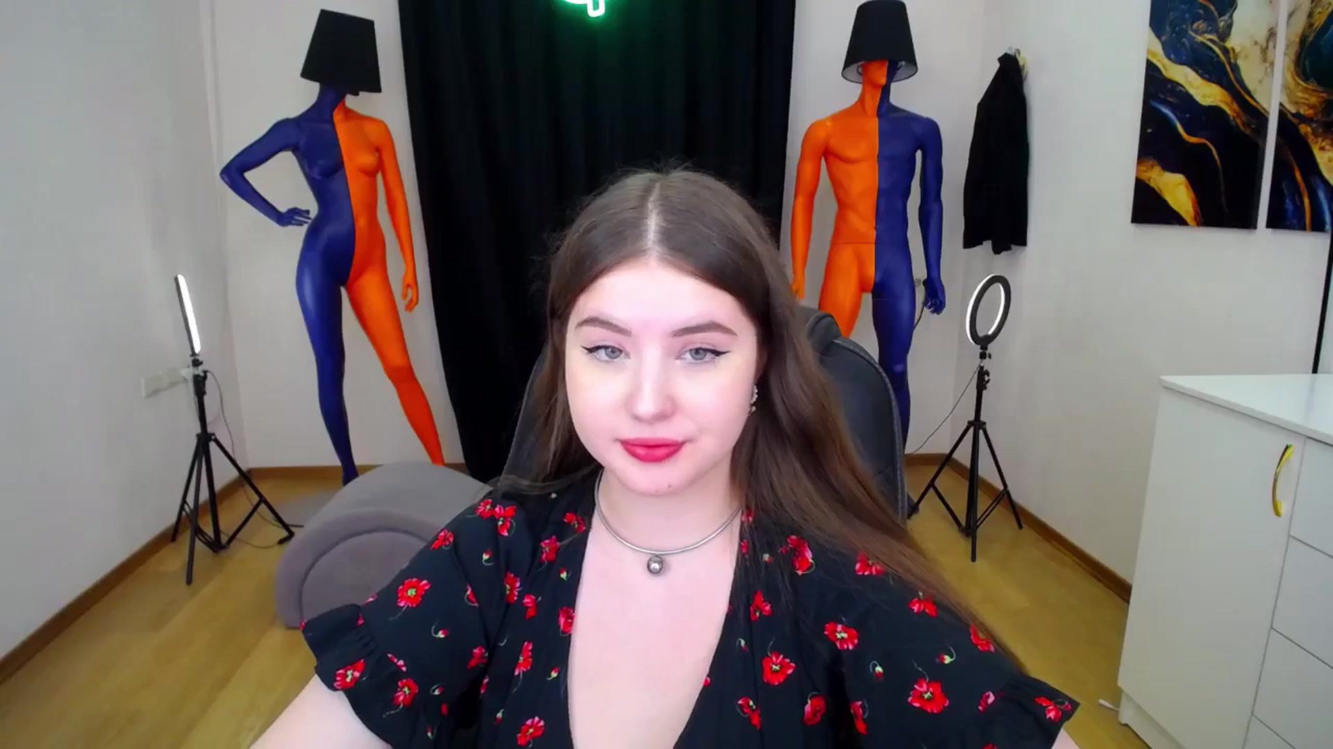 Gallery image thumbnail from AdmireMyEyes's myfreecams stream on, 06/27/2024, 20:23 image 20 of 20