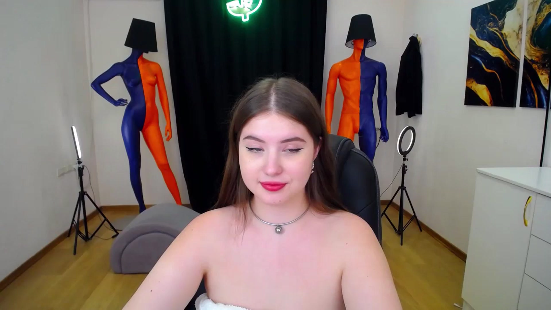 Gallery image thumbnail from AdmireMyEyes's myfreecams stream on, 06/28/2024, 01:02 image 20 of 20