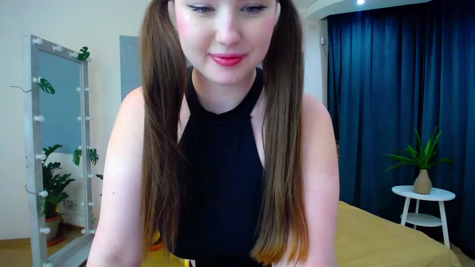 Gallery image thumbnail from AdmireMyEyes's myfreecams stream on, 06/28/2024, 19:48 image 11 of 20