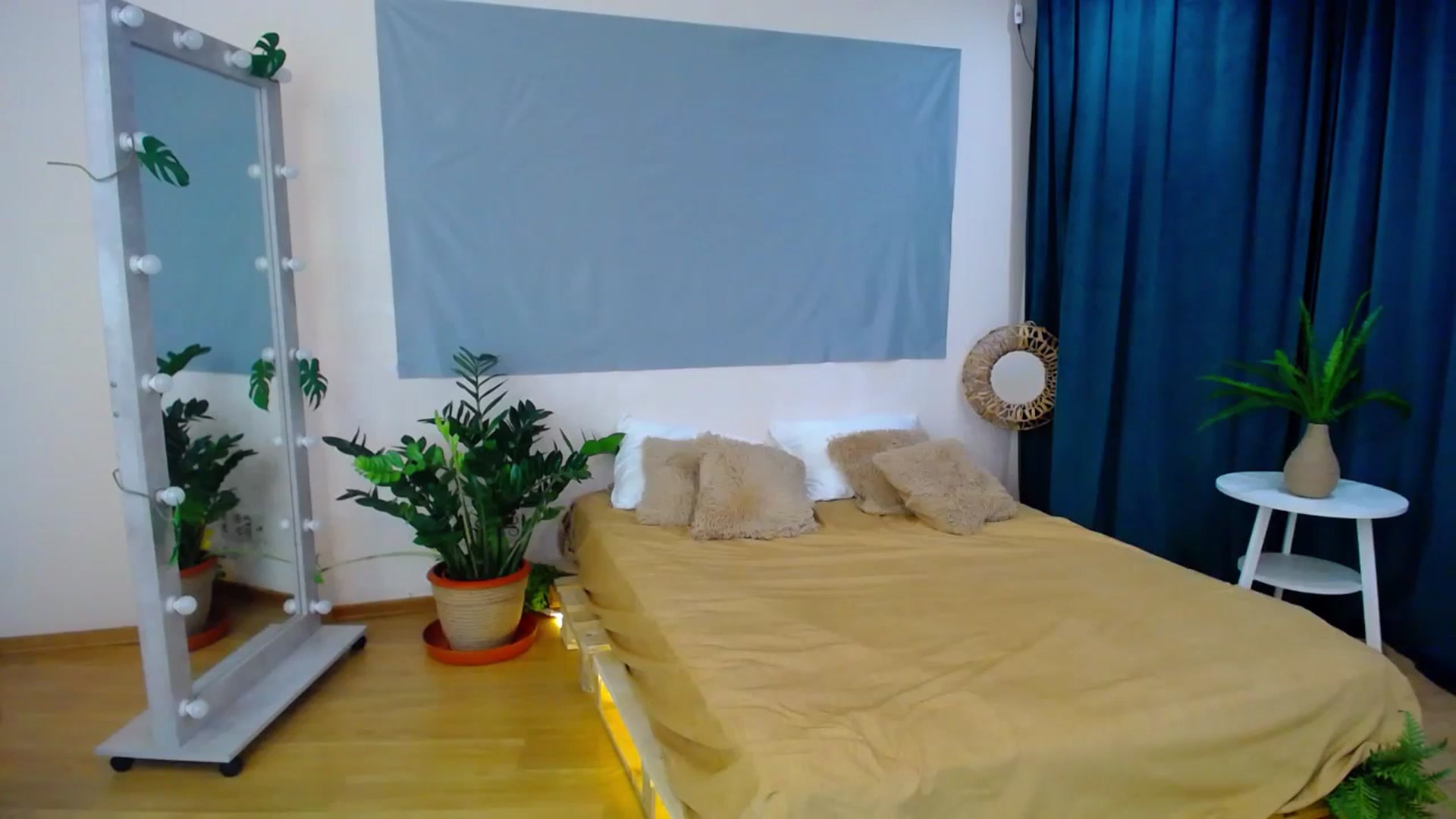Gallery image thumbnail from AdmireMyEyes's myfreecams stream on, 06/28/2024, 19:48 image 7 of 20