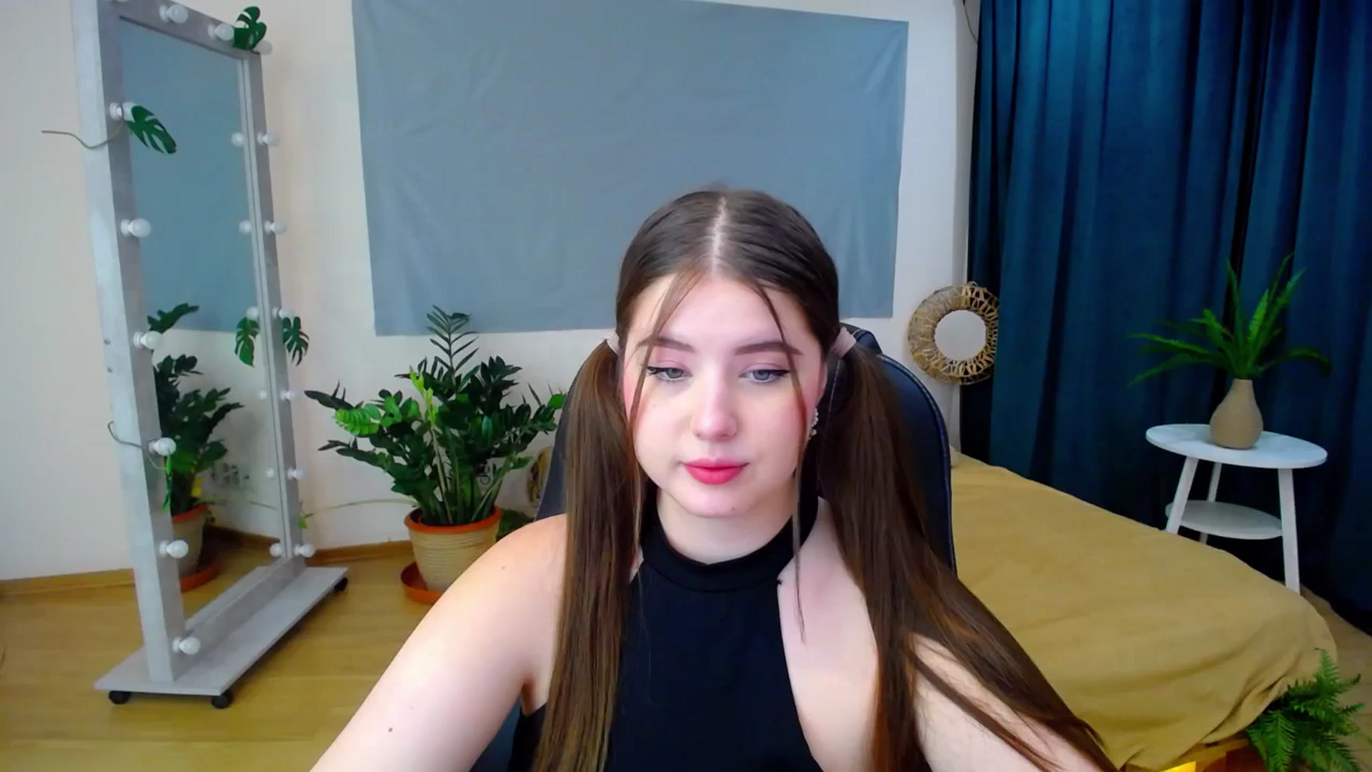 Gallery image thumbnail from AdmireMyEyes's myfreecams stream on, 06/28/2024, 19:48 image 1 of 20