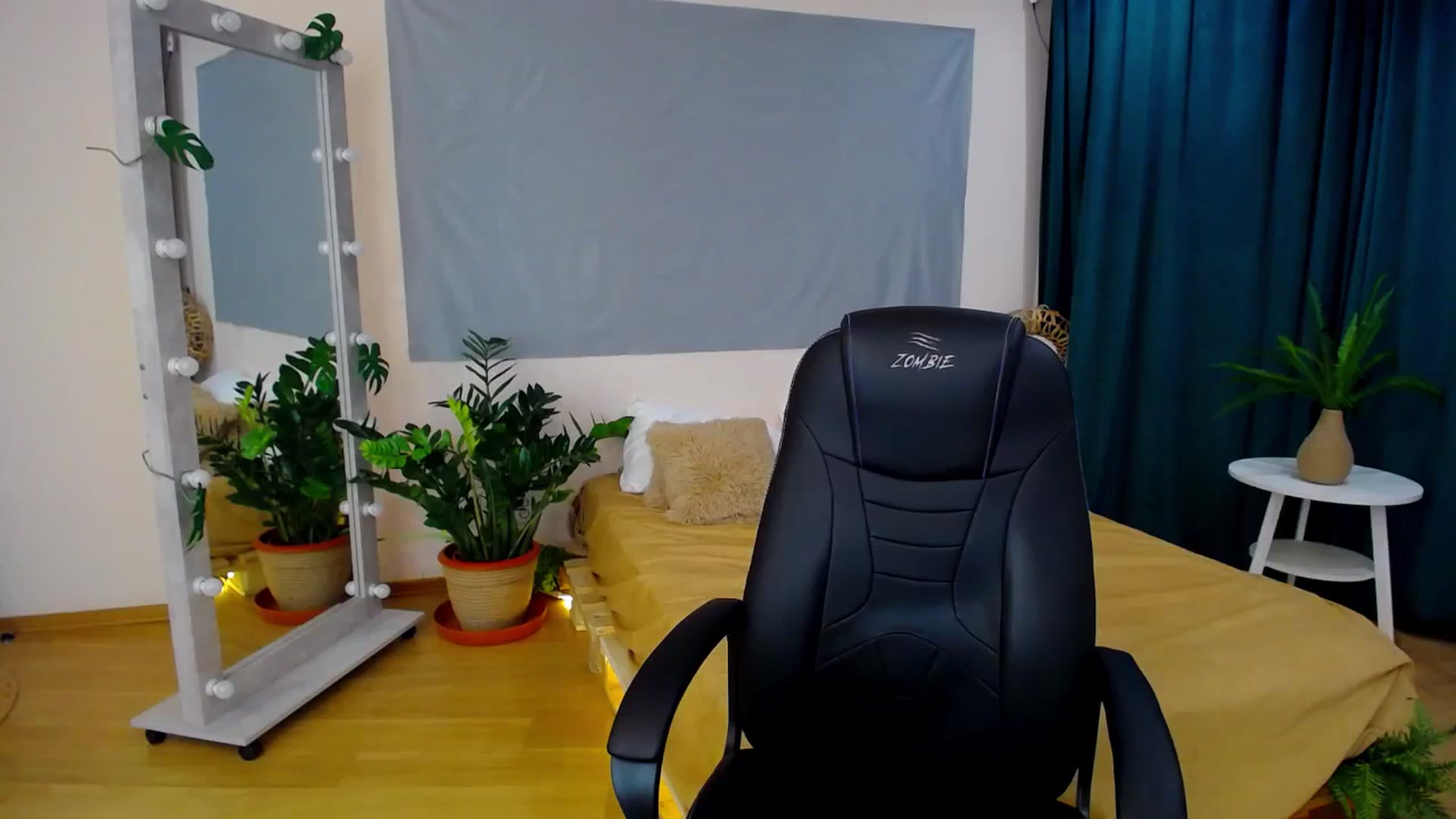 Gallery image thumbnail from AdmireMyEyes's myfreecams stream on, 06/29/2024, 19:31 image 10 of 20
