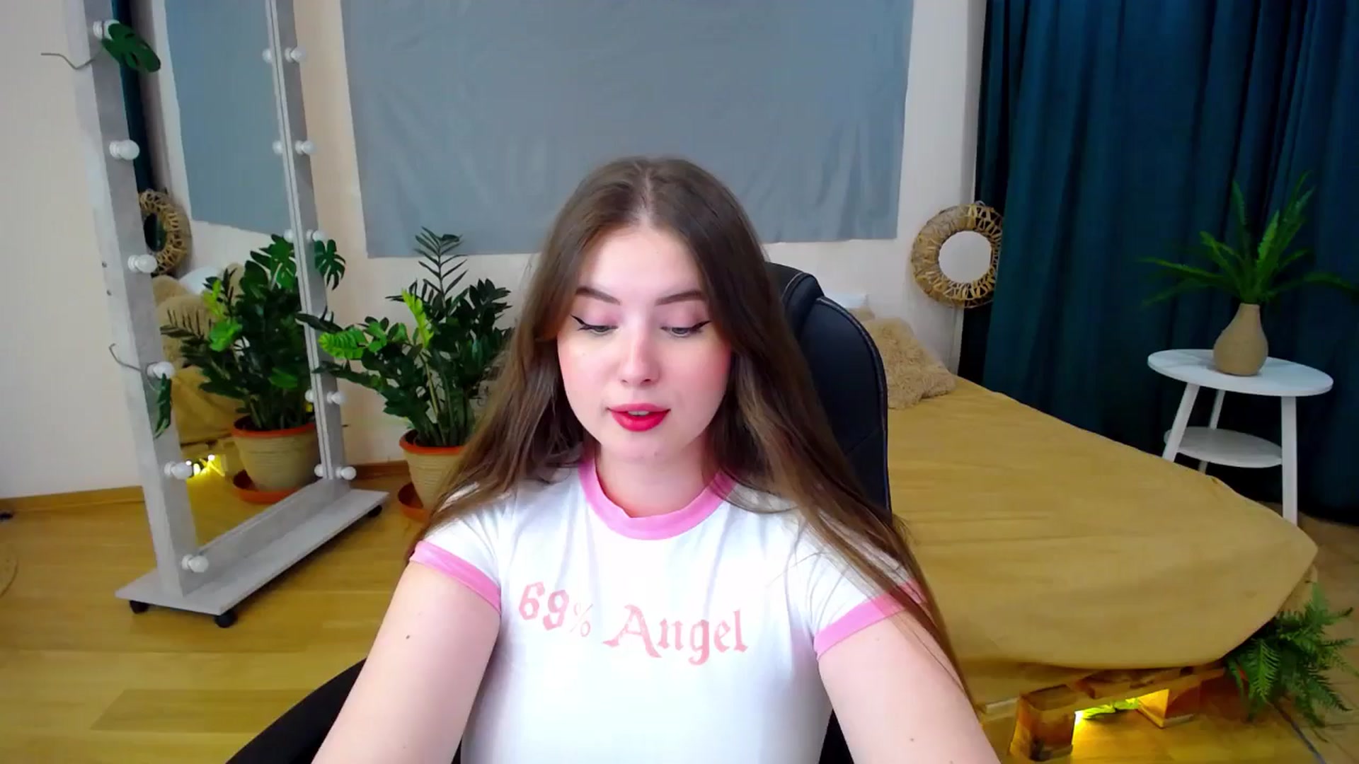 Gallery image thumbnail from AdmireMyEyes's myfreecams stream on, 06/29/2024, 21:37 image 1 of 20