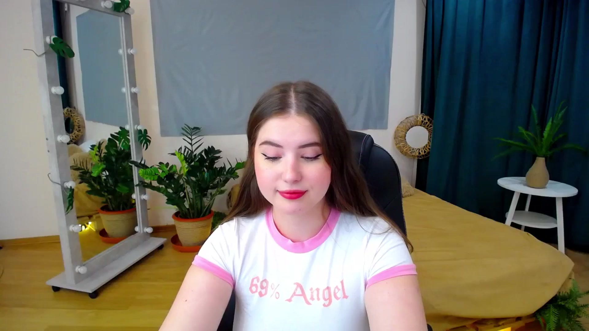 Gallery image thumbnail from AdmireMyEyes's myfreecams stream on, 06/29/2024, 21:37 image 20 of 20