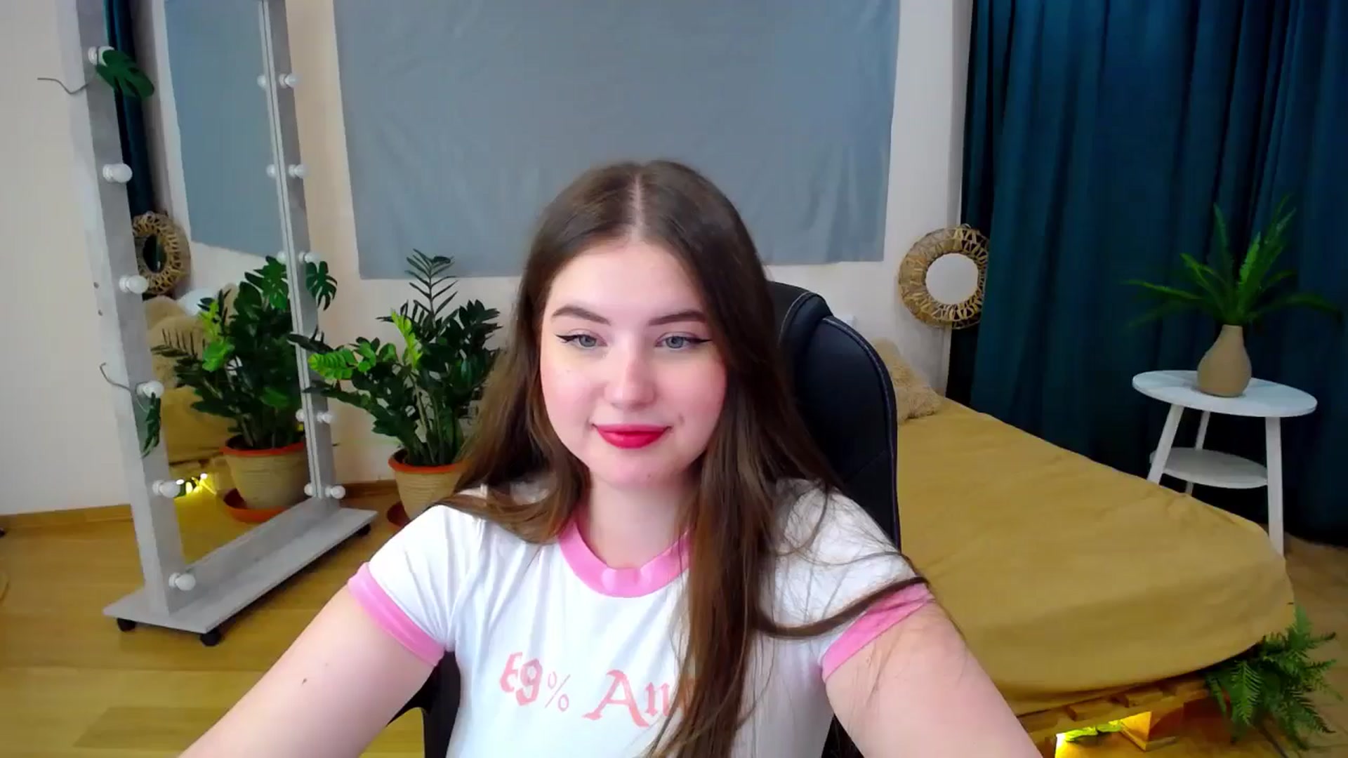 Gallery image thumbnail from AdmireMyEyes's myfreecams stream on, 06/29/2024, 23:27 image 13 of 20