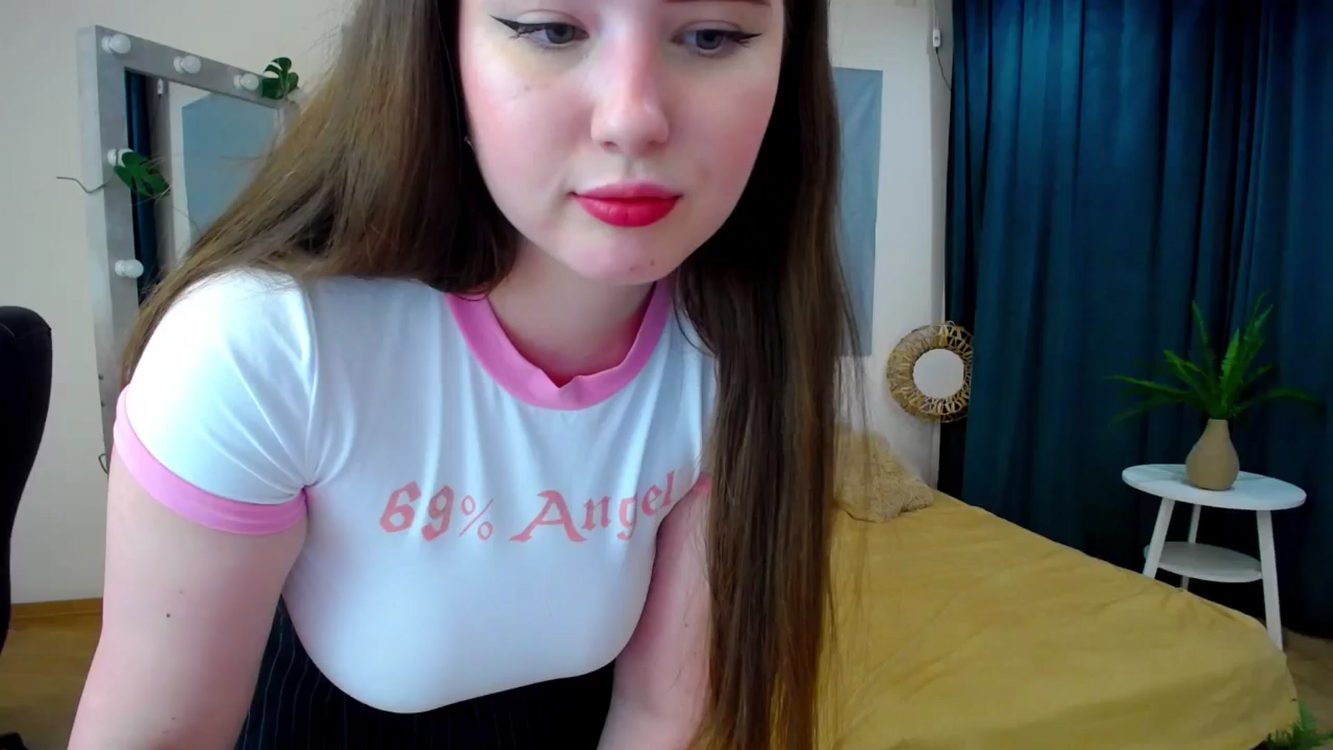 Gallery image thumbnail from AdmireMyEyes's myfreecams stream on, 06/29/2024, 23:27 image 1 of 20