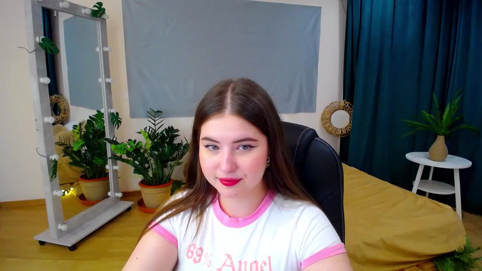 Gallery image thumbnail from AdmireMyEyes's myfreecams stream on, 06/30/2024, 01:02 image 8 of 20
