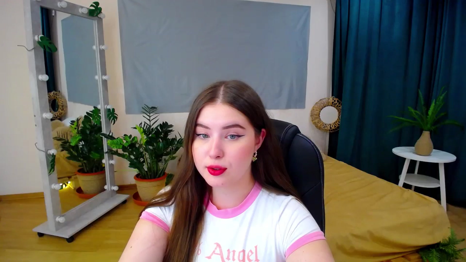 Gallery image thumbnail from AdmireMyEyes's myfreecams stream on, 06/30/2024, 01:02 image 2 of 20