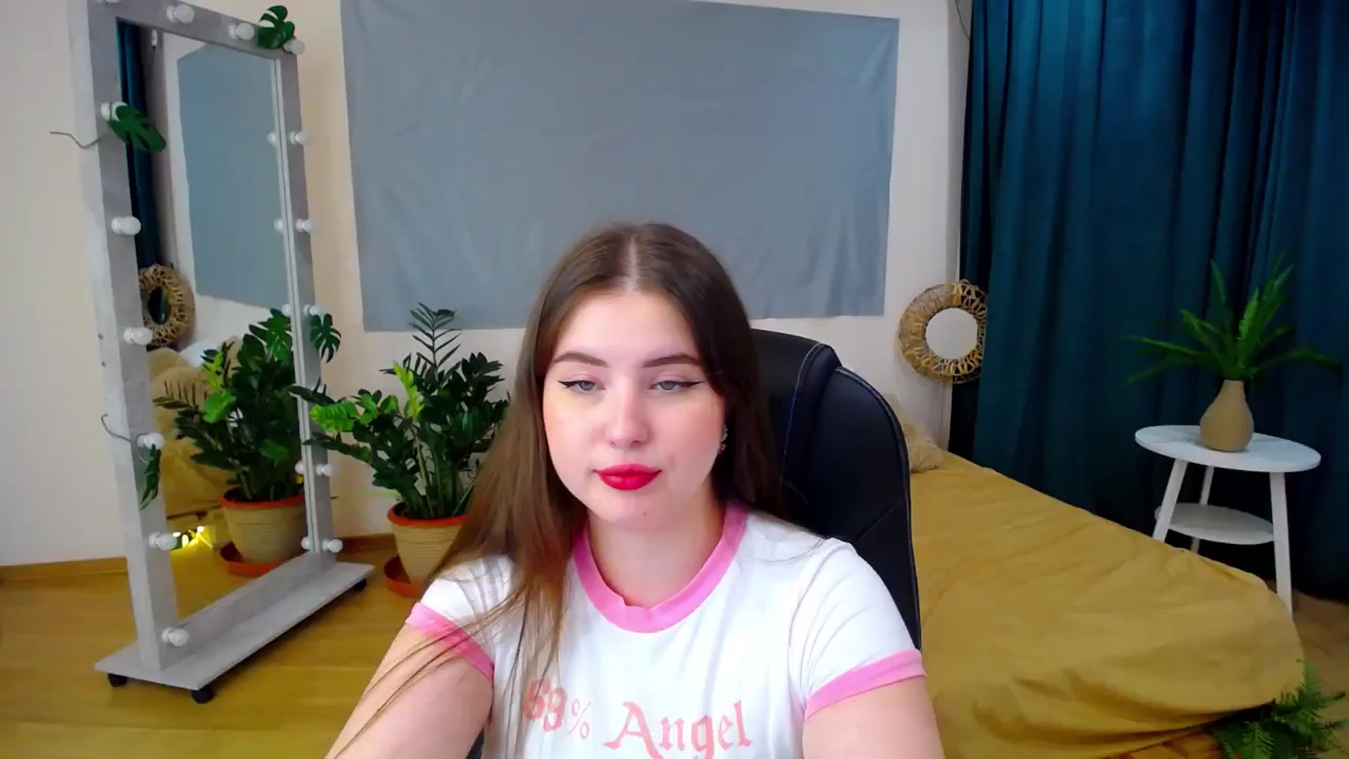 Gallery image thumbnail from AdmireMyEyes's myfreecams stream on, 06/30/2024, 01:02 image 9 of 20