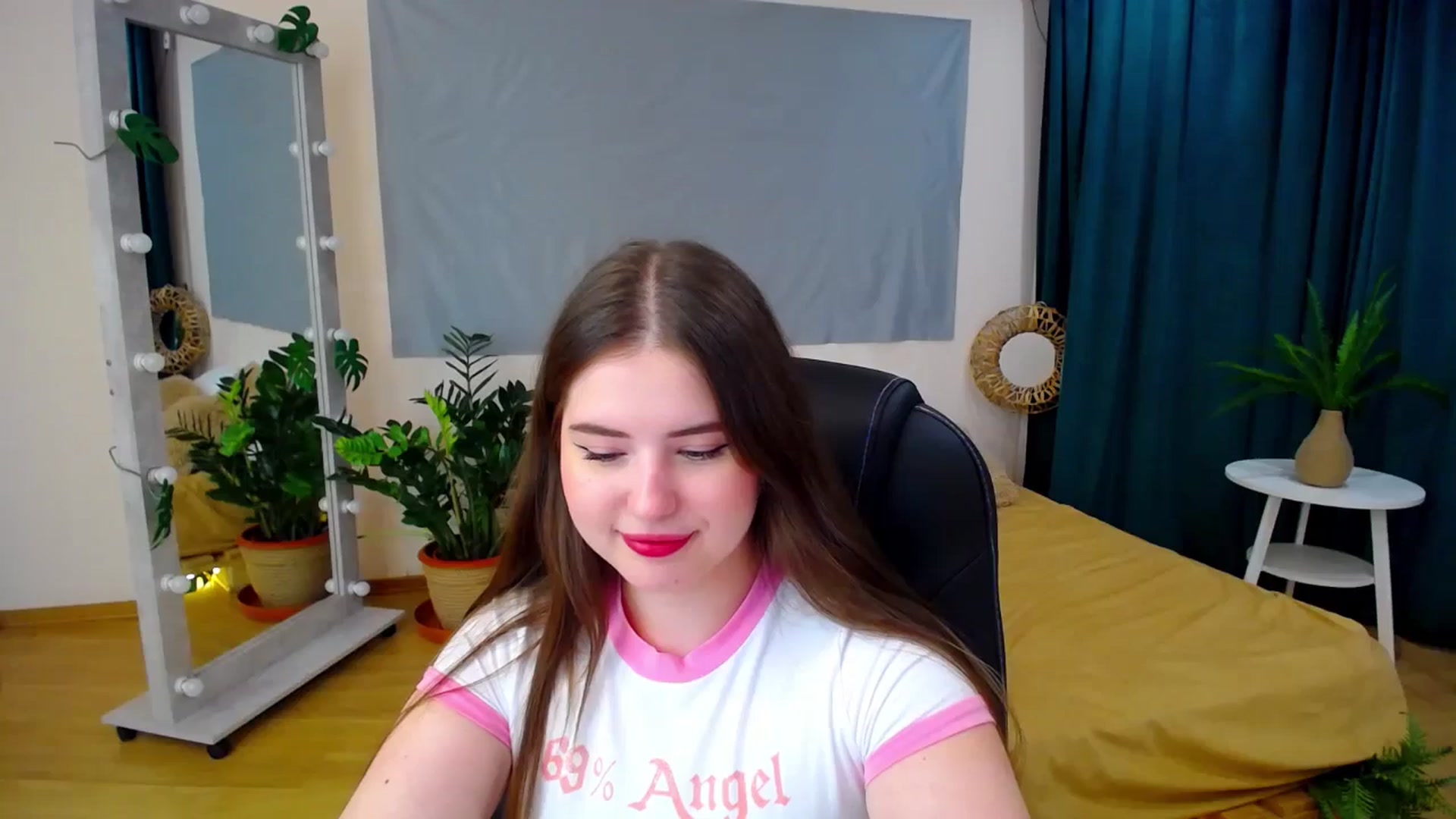 Gallery image thumbnail from AdmireMyEyes's myfreecams stream on, 06/30/2024, 01:02 image 12 of 20