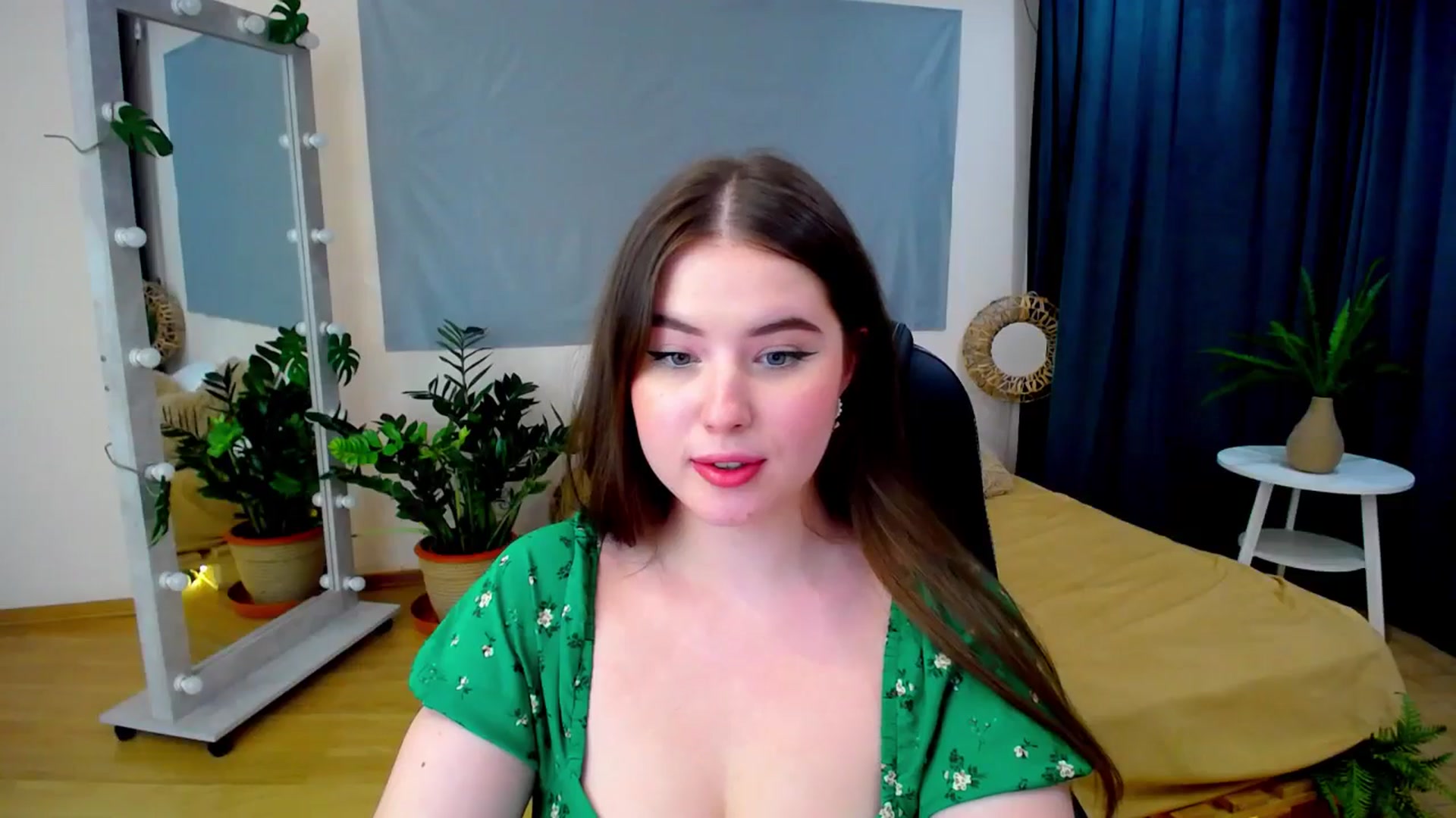Gallery image thumbnail from AdmireMyEyes's myfreecams stream on, 06/30/2024, 23:27 image 8 of 20