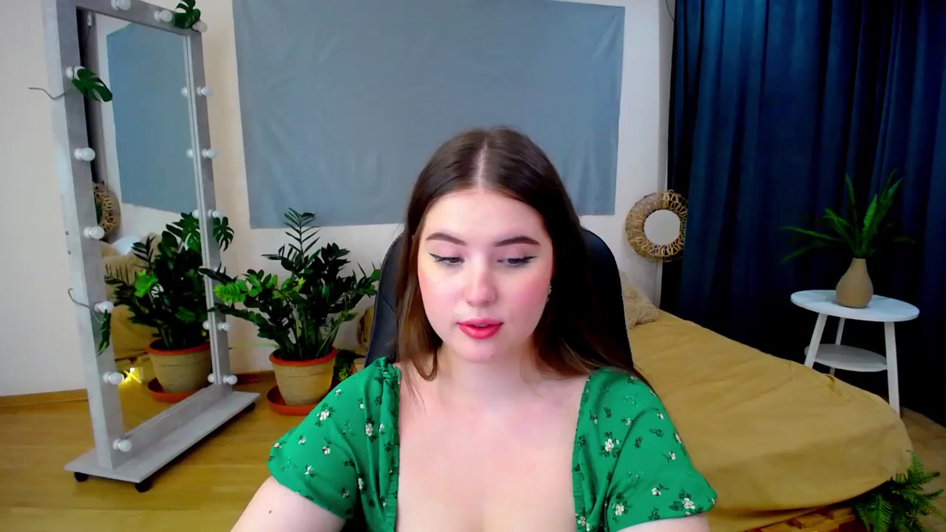 Gallery image thumbnail from AdmireMyEyes's myfreecams stream on, 06/30/2024, 23:27 image 12 of 20
