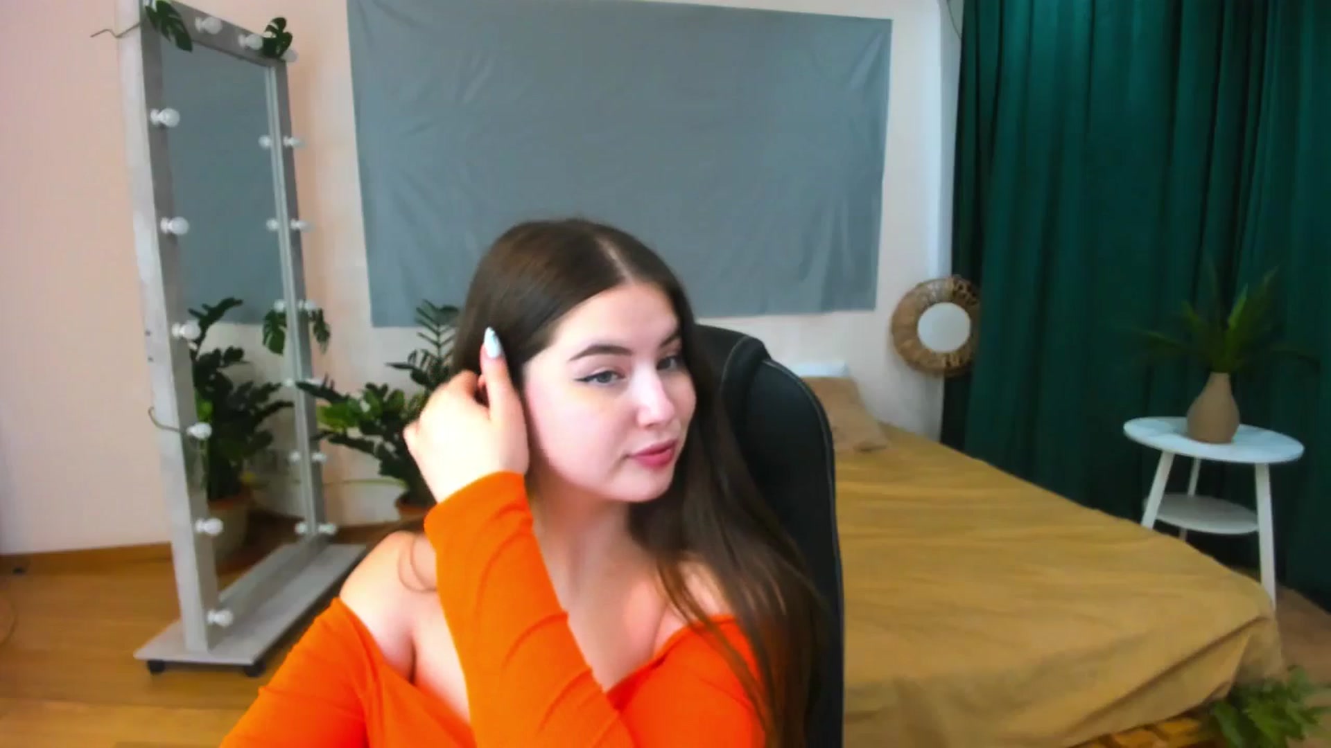 Gallery image thumbnail from AdmireMyEyes's myfreecams stream on, 07/03/2024, 07:39 image 15 of 20