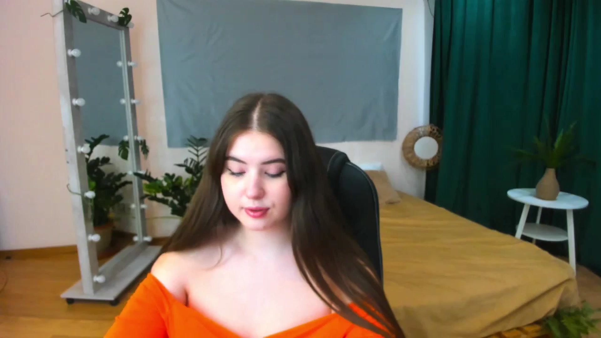Gallery image thumbnail from AdmireMyEyes's myfreecams stream on, 07/03/2024, 07:39 image 13 of 20