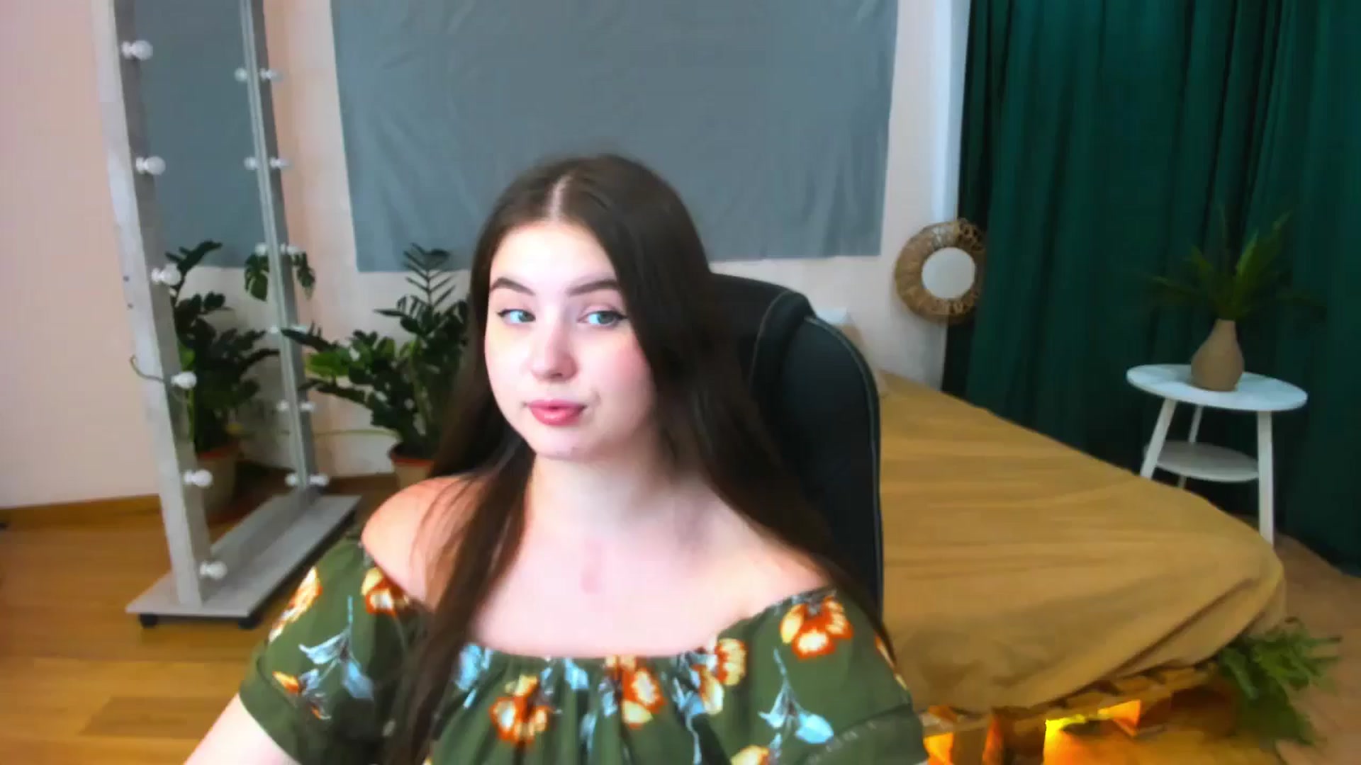 Gallery image thumbnail from AdmireMyEyes's myfreecams stream on, 07/03/2024, 09:46 image 14 of 20