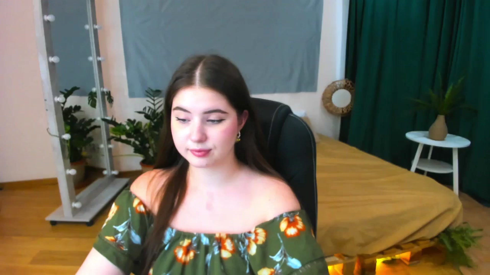 Gallery image thumbnail from AdmireMyEyes's myfreecams stream on, 07/03/2024, 09:46 image 15 of 20