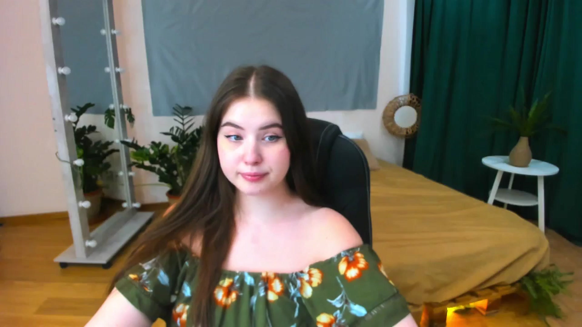 Gallery image thumbnail from AdmireMyEyes's myfreecams stream on, 07/03/2024, 09:46 image 19 of 20