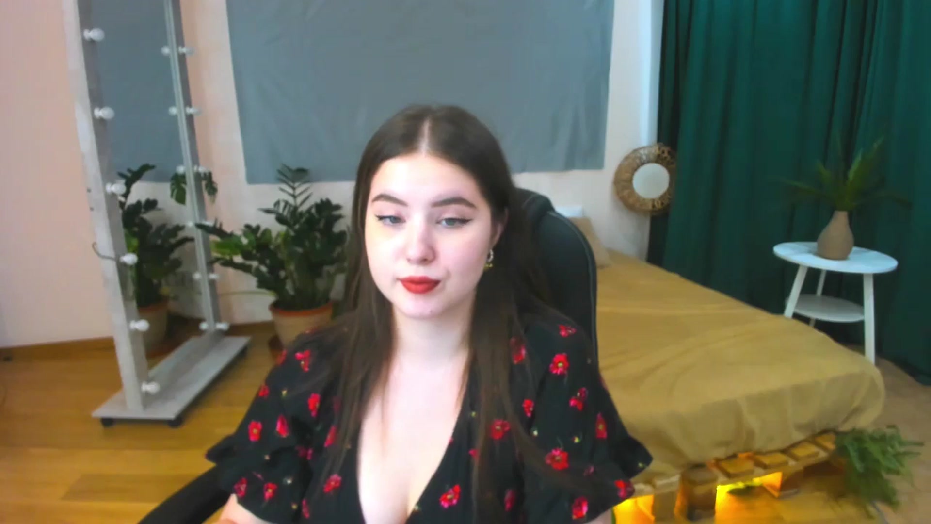 Gallery image thumbnail from AdmireMyEyes's myfreecams stream on, 07/04/2024, 07:46 image 17 of 20