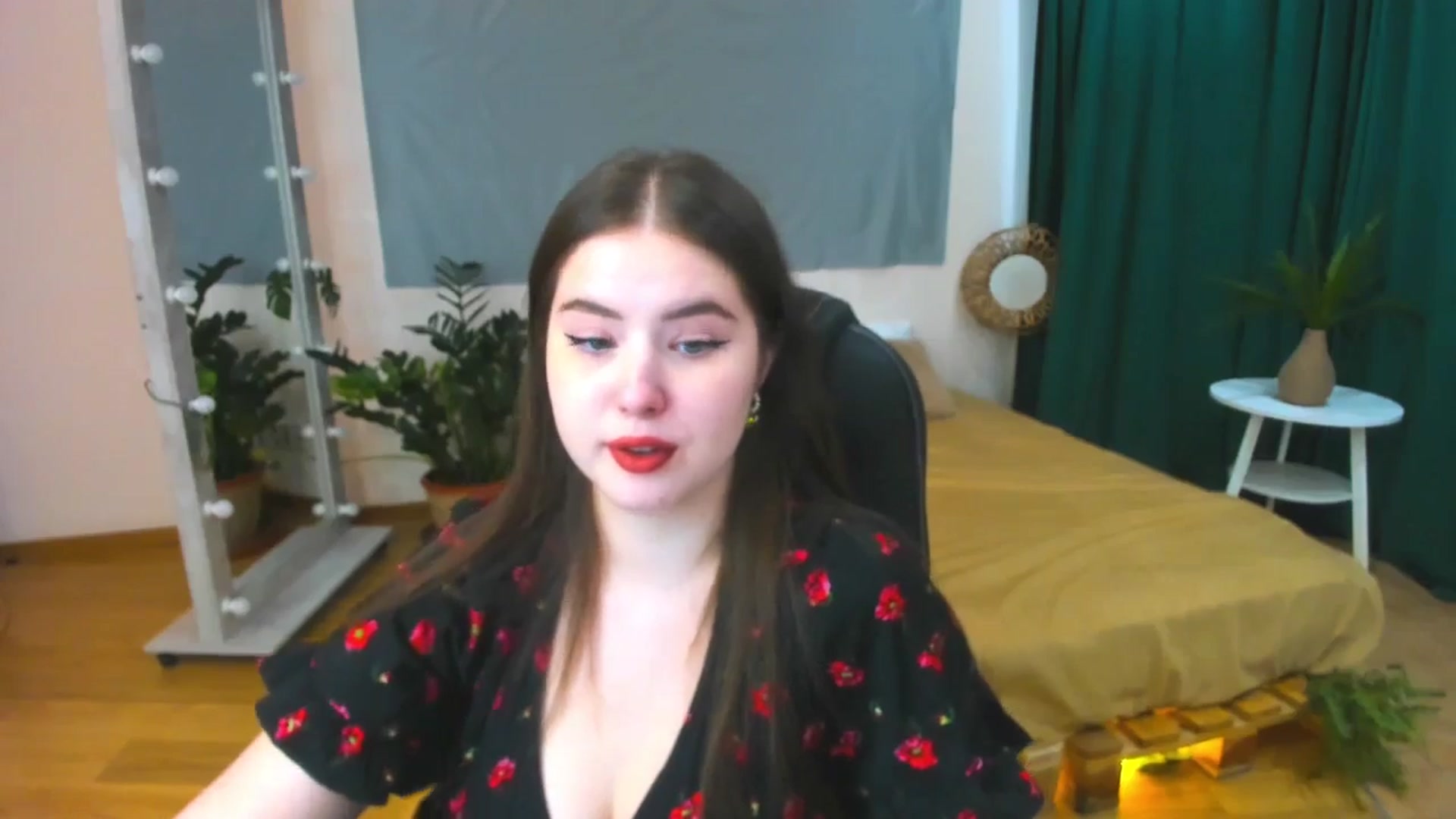Gallery image thumbnail from AdmireMyEyes's myfreecams stream on, 07/04/2024, 07:46 image 19 of 20