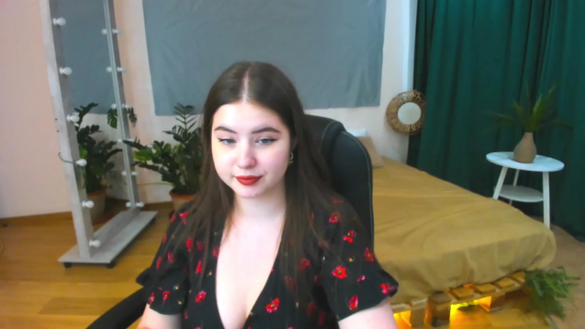 Gallery image thumbnail from AdmireMyEyes's myfreecams stream on, 07/04/2024, 07:46 image 8 of 20