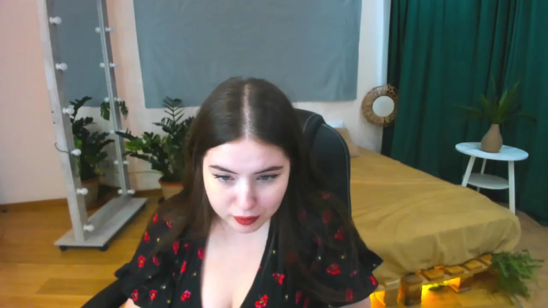 Gallery image thumbnail from AdmireMyEyes's myfreecams stream on, 07/04/2024, 07:46 image 5 of 20