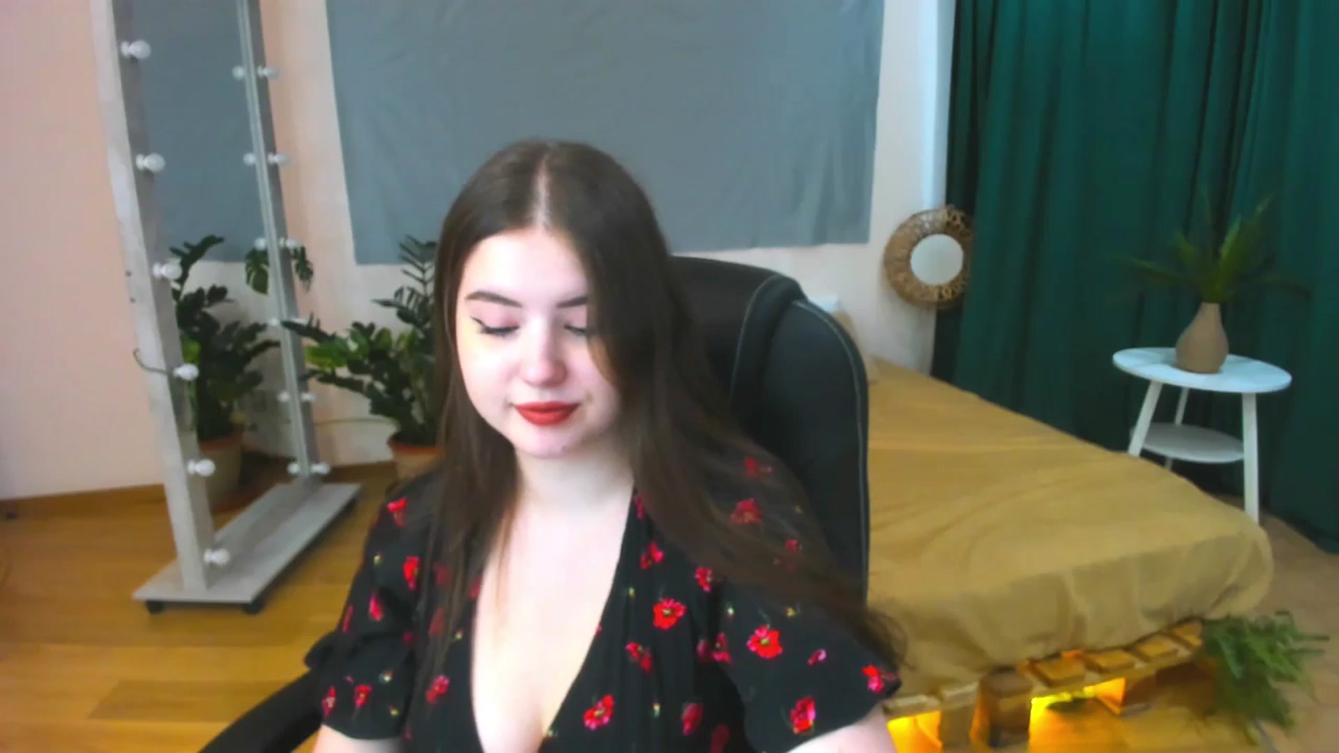 Gallery image thumbnail from AdmireMyEyes's myfreecams stream on, 07/04/2024, 07:46 image 16 of 20