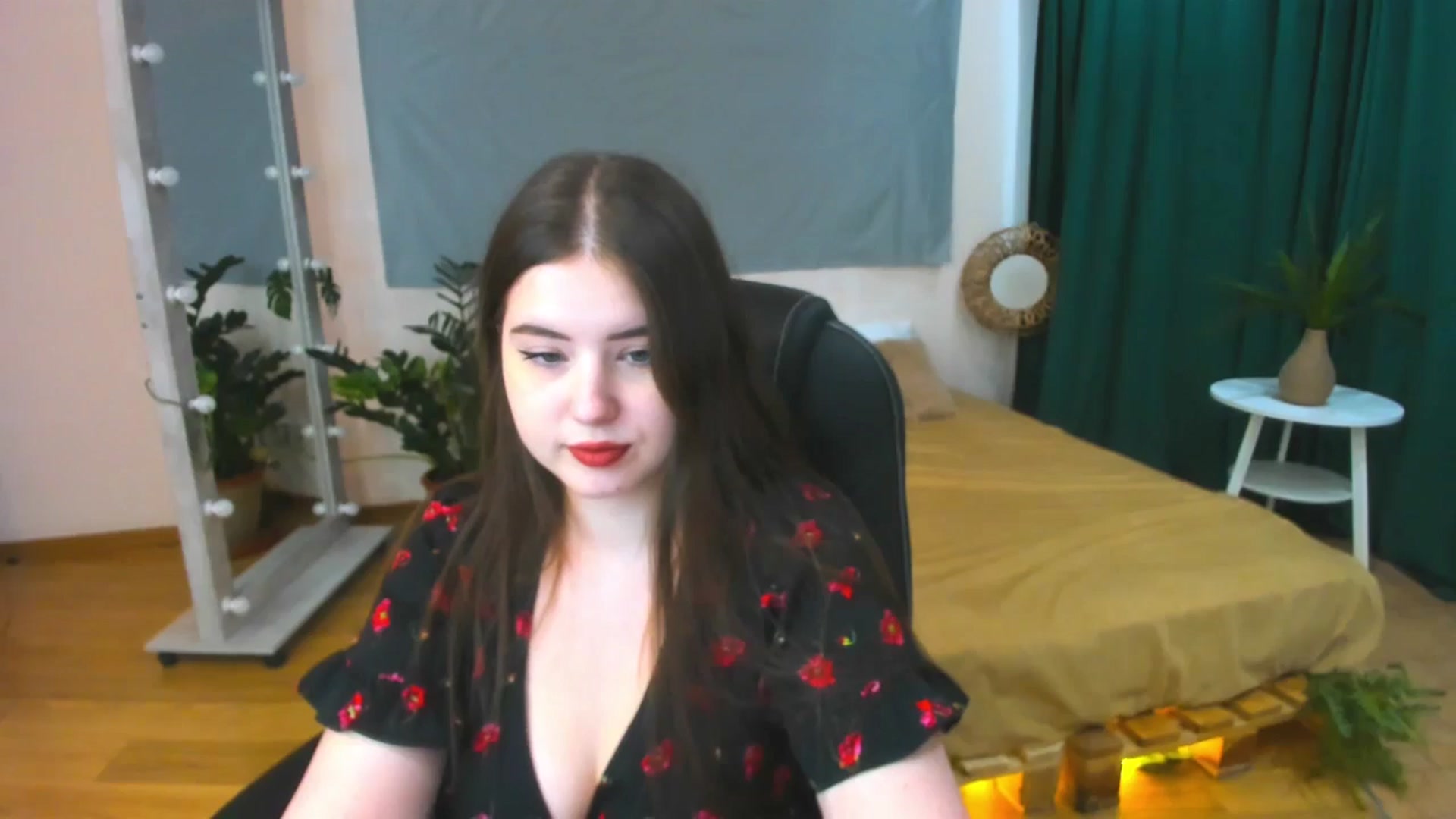 Gallery image thumbnail from AdmireMyEyes's myfreecams stream on, 07/04/2024, 07:46 image 9 of 20