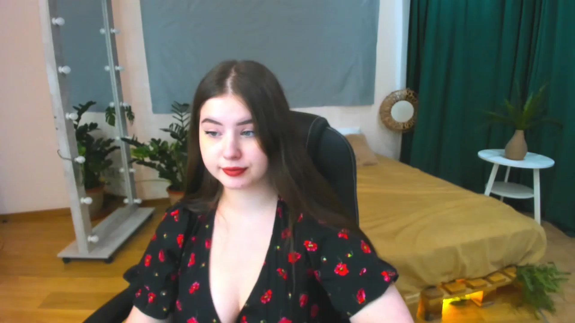 Gallery image thumbnail from AdmireMyEyes's myfreecams stream on, 07/04/2024, 07:46 image 2 of 20