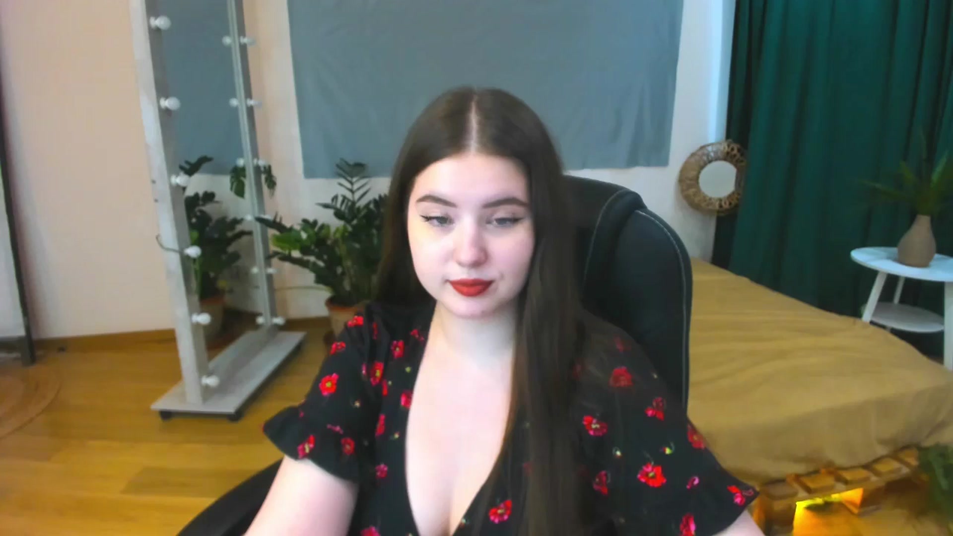 Gallery image thumbnail from AdmireMyEyes's myfreecams stream on, 07/04/2024, 09:13 image 3 of 20