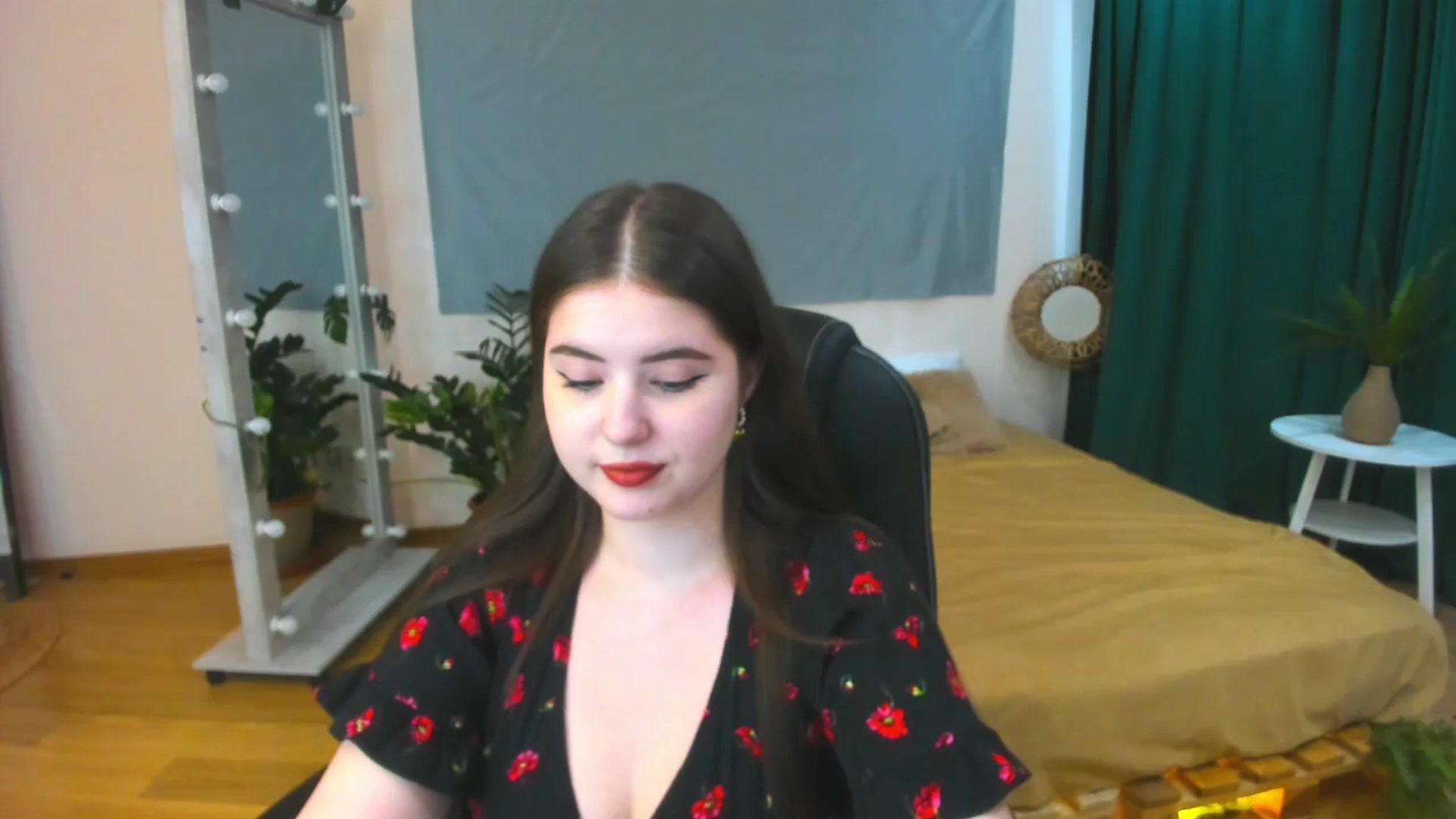 Gallery image thumbnail from AdmireMyEyes's myfreecams stream on, 07/04/2024, 09:13 image 14 of 20