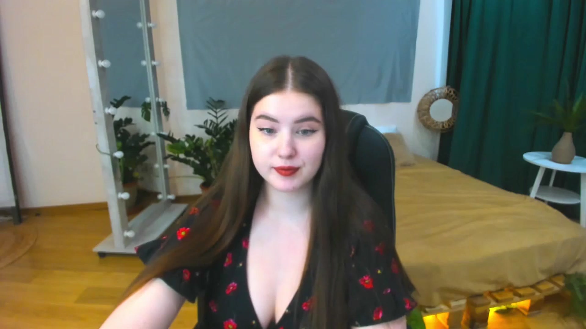 Gallery image thumbnail from AdmireMyEyes's myfreecams stream on, 07/04/2024, 09:13 image 2 of 20