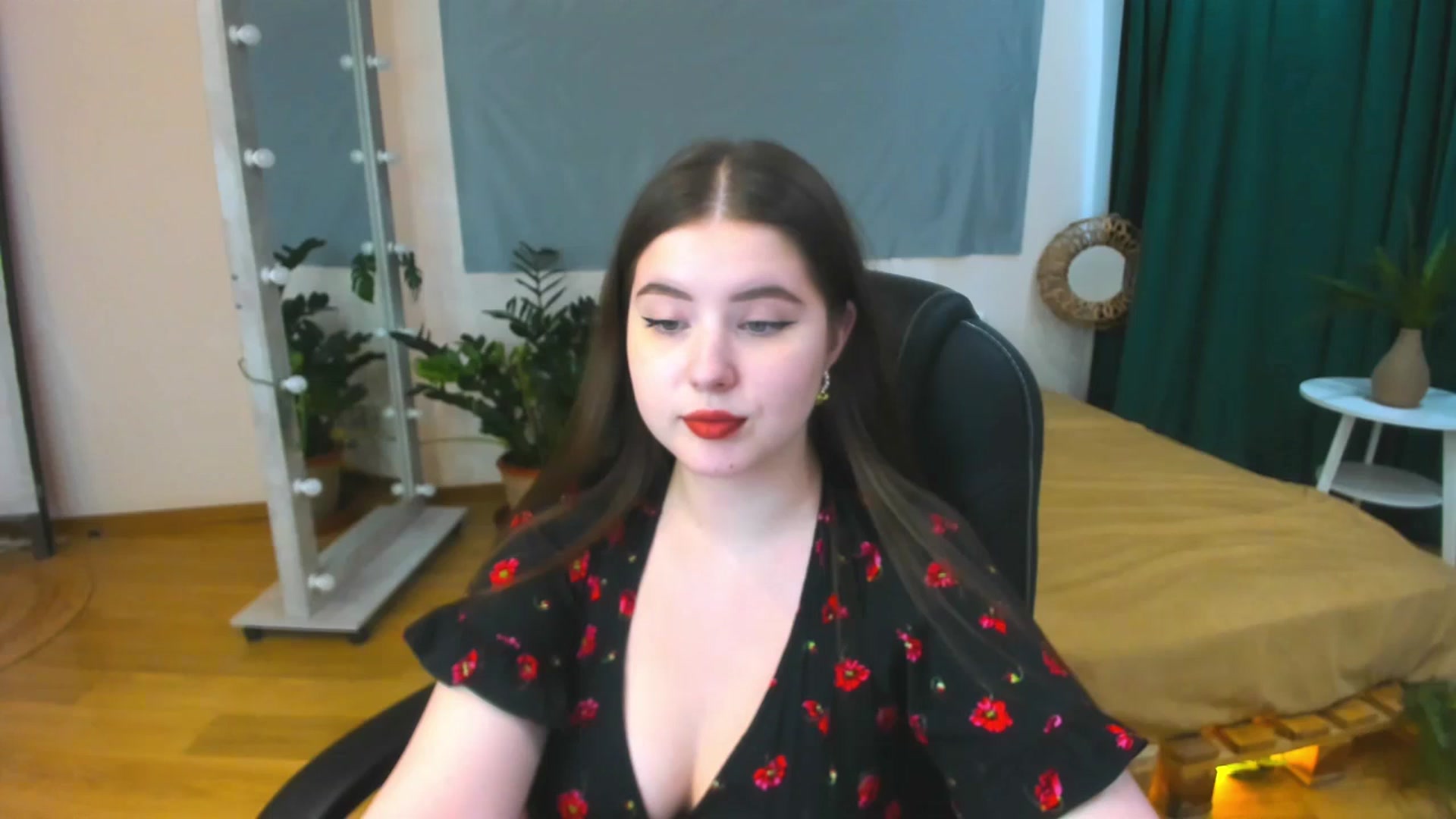 Gallery image thumbnail from AdmireMyEyes's myfreecams stream on, 07/04/2024, 09:13 image 1 of 20