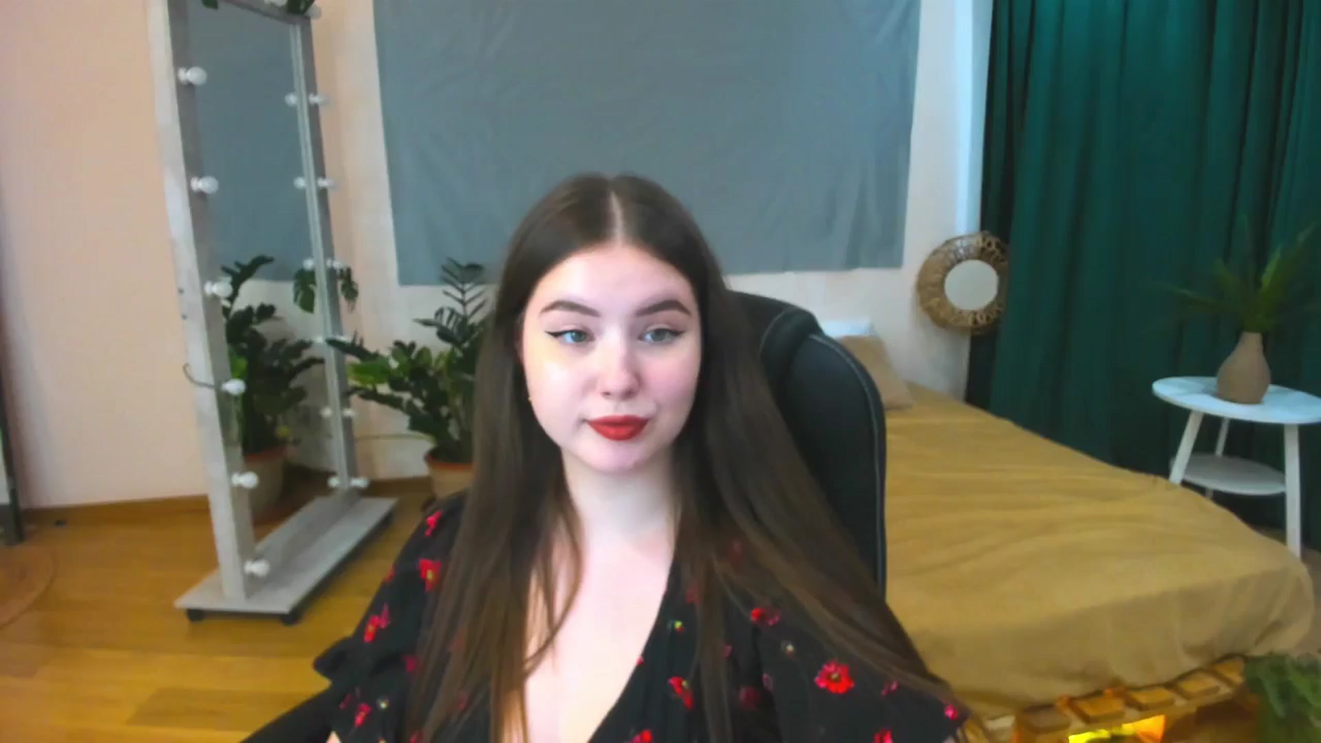 Gallery image thumbnail from AdmireMyEyes's myfreecams stream on, 07/04/2024, 09:40 image 1 of 20