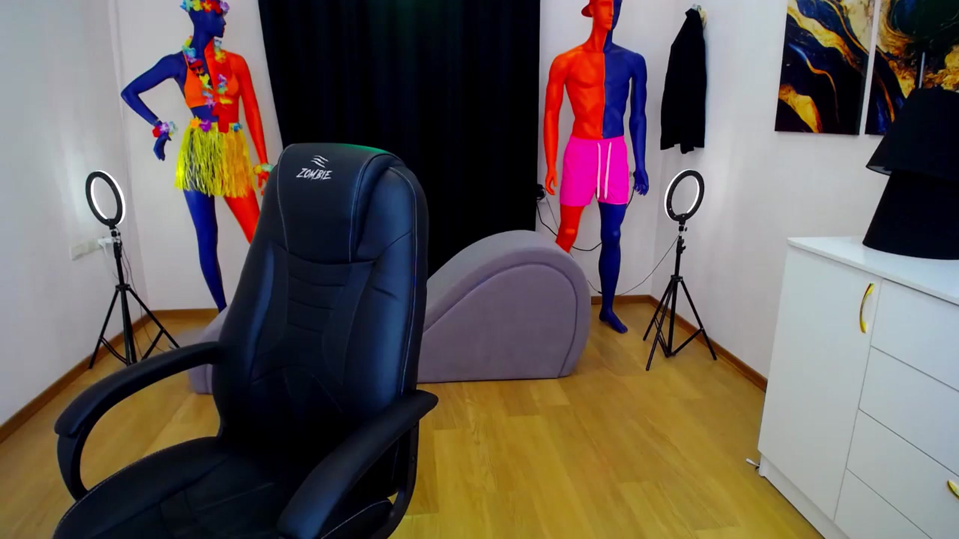 Gallery image thumbnail from AdmireMyEyes's myfreecams stream on, 07/05/2024, 08:31 image 8 of 20