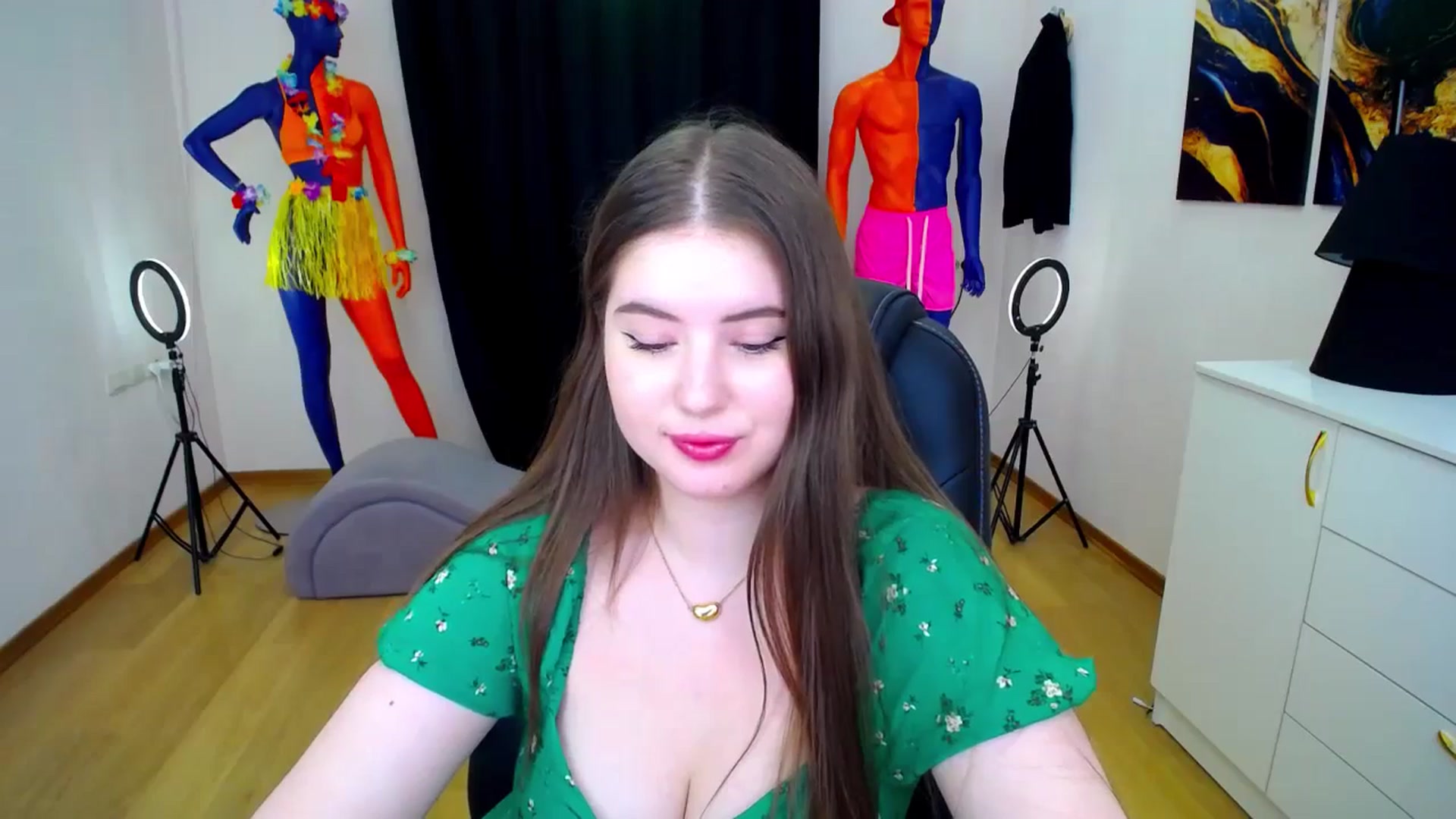 Gallery image thumbnail from AdmireMyEyes's myfreecams stream on, 07/05/2024, 08:31 image 12 of 20
