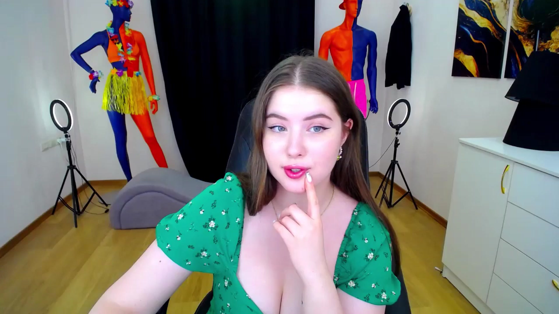 Gallery image thumbnail from AdmireMyEyes's myfreecams stream on, 07/05/2024, 08:31 image 20 of 20