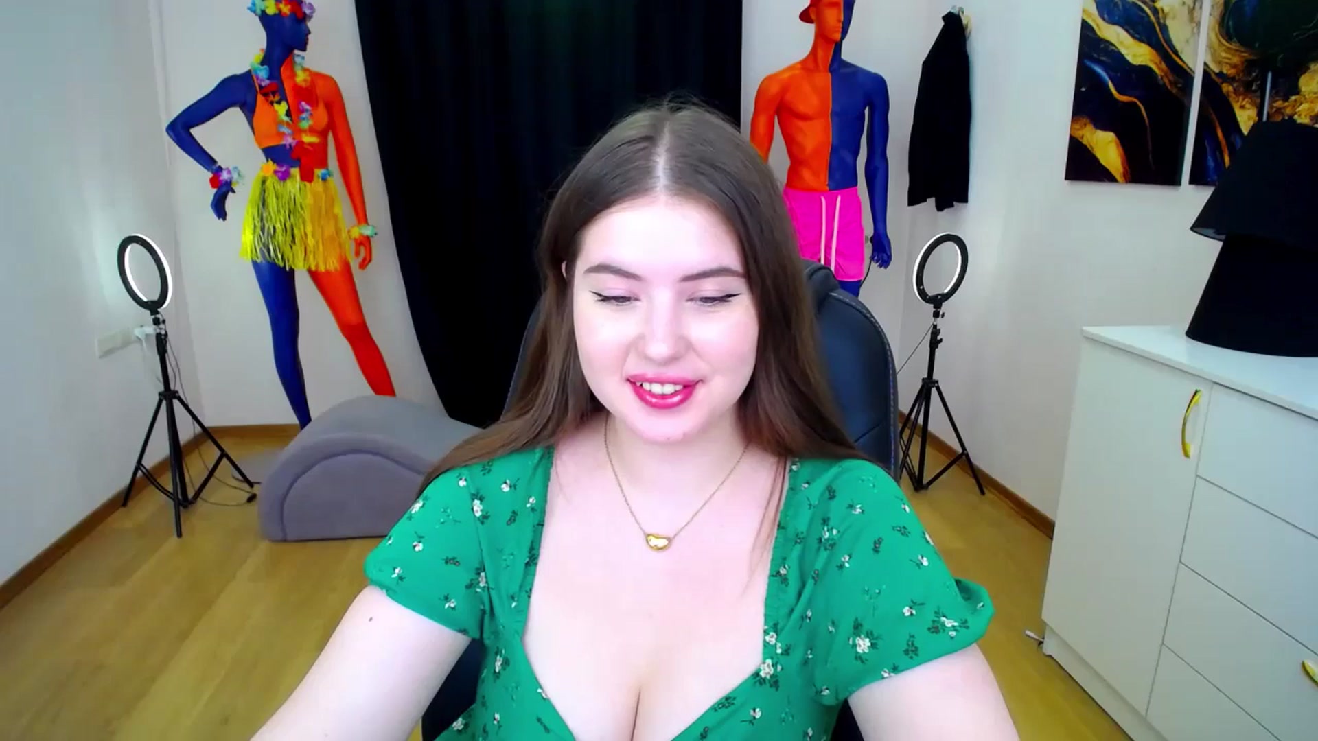 Gallery image thumbnail from AdmireMyEyes's myfreecams stream on, 07/05/2024, 08:31 image 5 of 20
