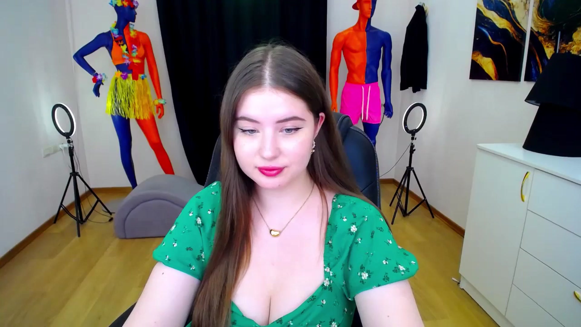 Gallery image thumbnail from AdmireMyEyes's myfreecams stream on, 07/05/2024, 08:31 image 2 of 20