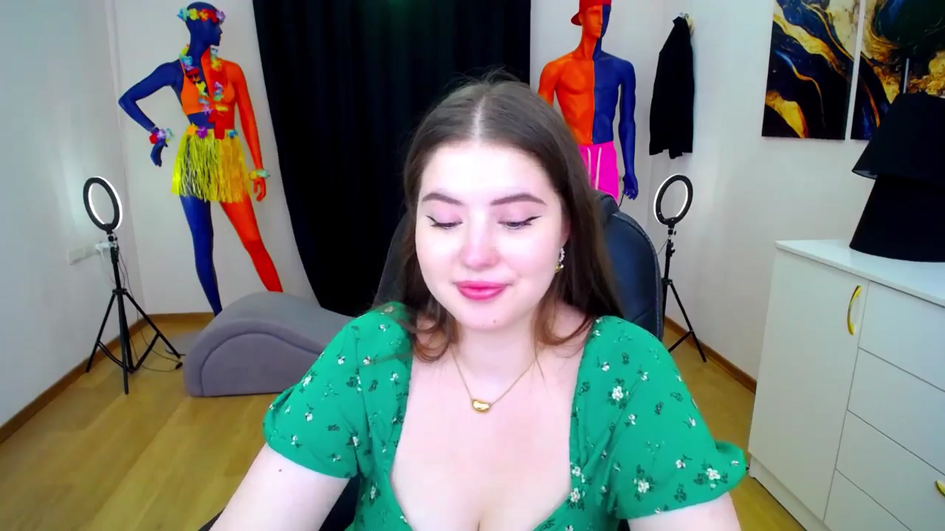 Gallery image thumbnail from AdmireMyEyes's myfreecams stream on, 07/05/2024, 09:47 image 2 of 20