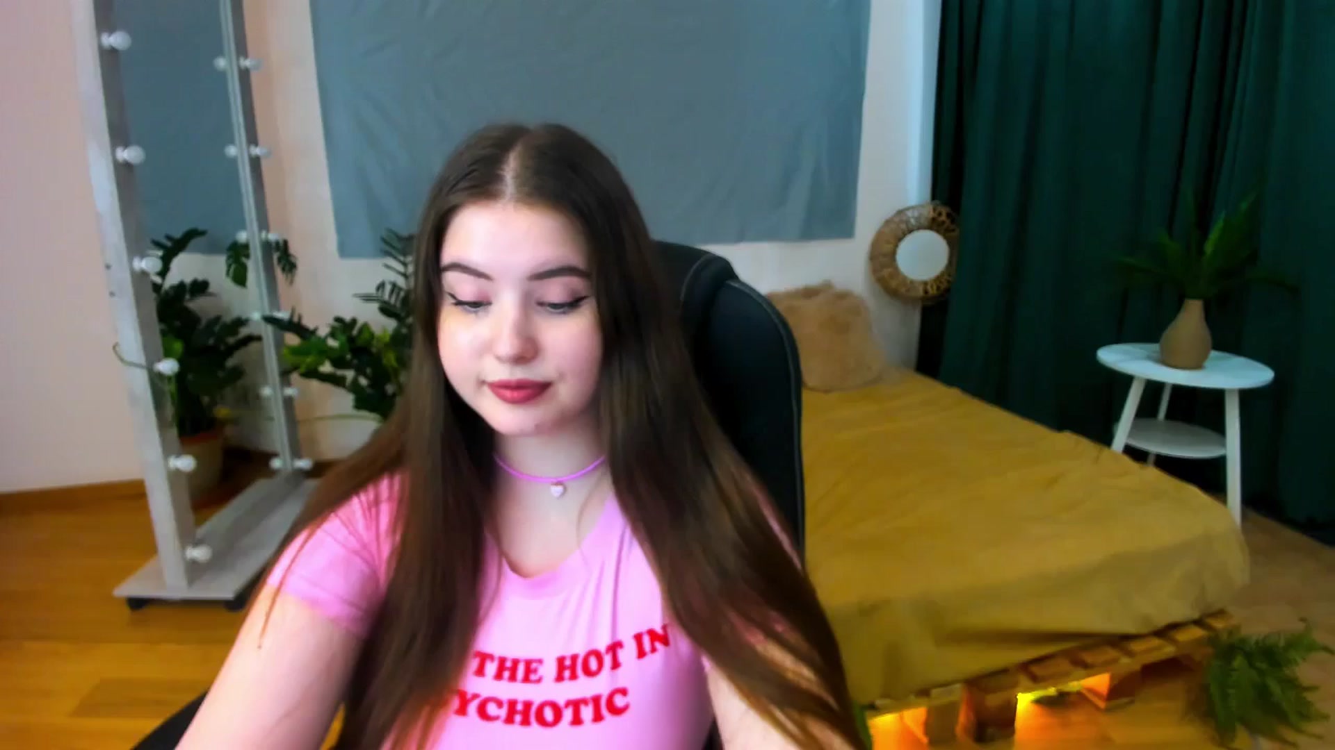 Gallery image thumbnail from AdmireMyEyes's myfreecams stream on, 07/06/2024, 09:49 image 4 of 20